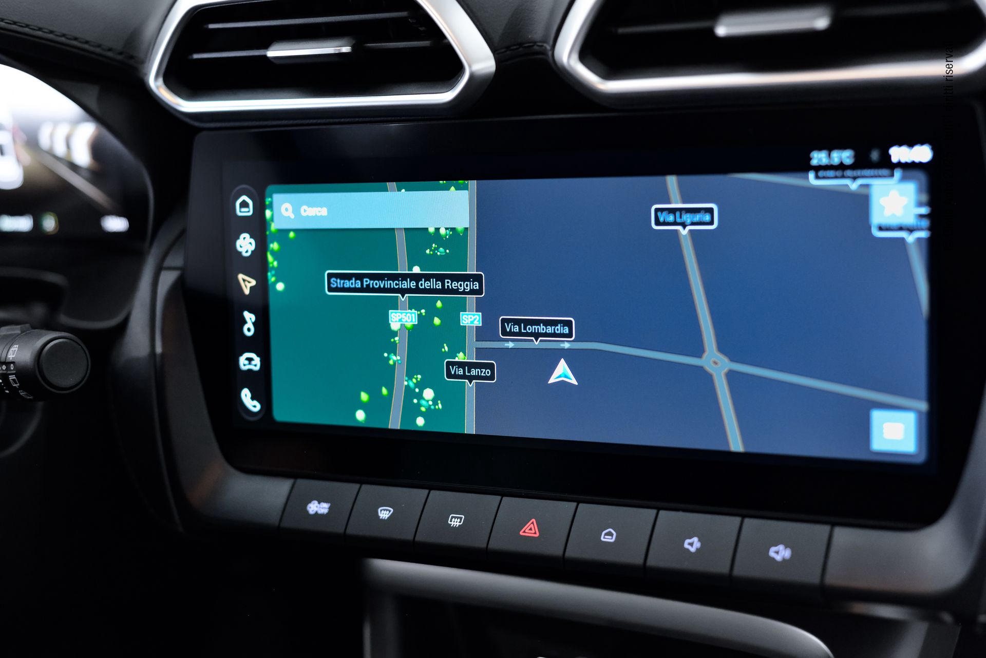 Mg ZS 1.5 hybrid+ Luxury auto