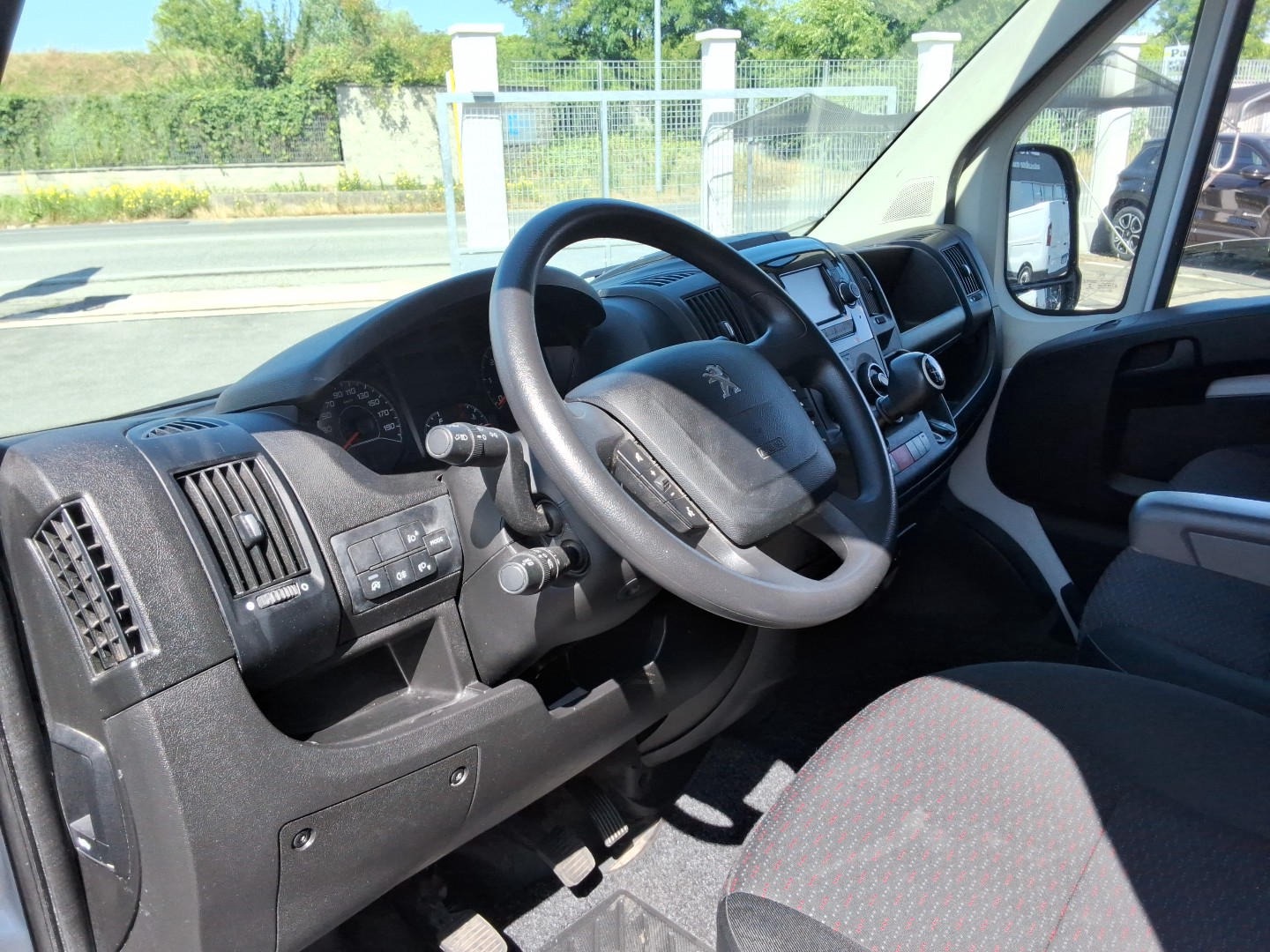 Peugeot Boxer 333 2.2 bluehdi 140cv S&S L2H2