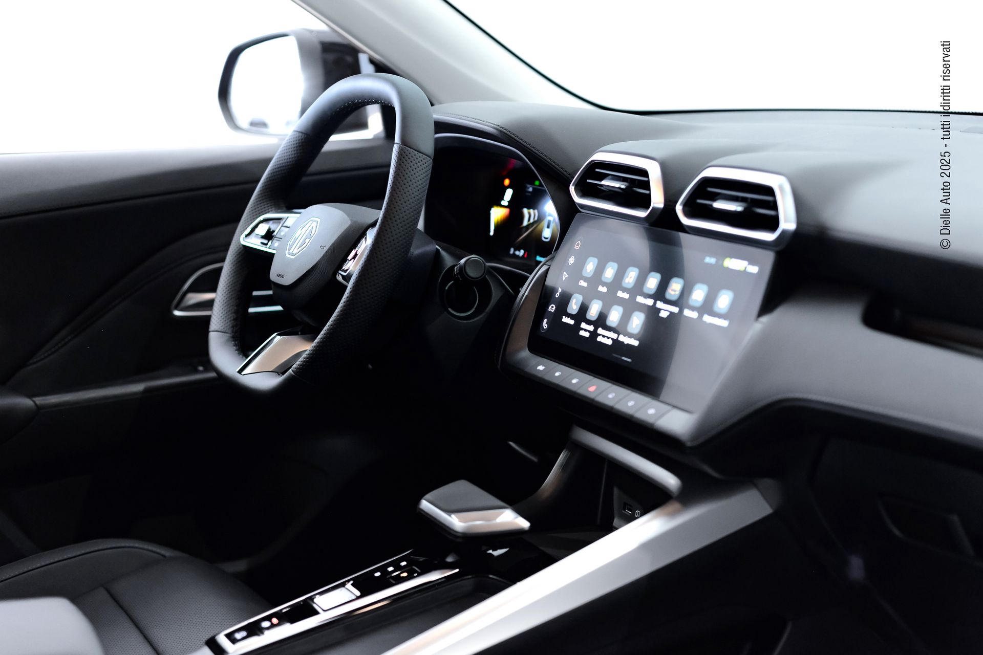 Mg ZS 1.5 hybrid+ Luxury auto