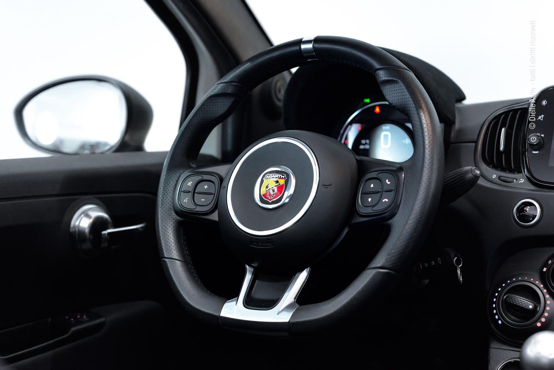 Abarth 595C 1.4 t-jet Turismo 165cv