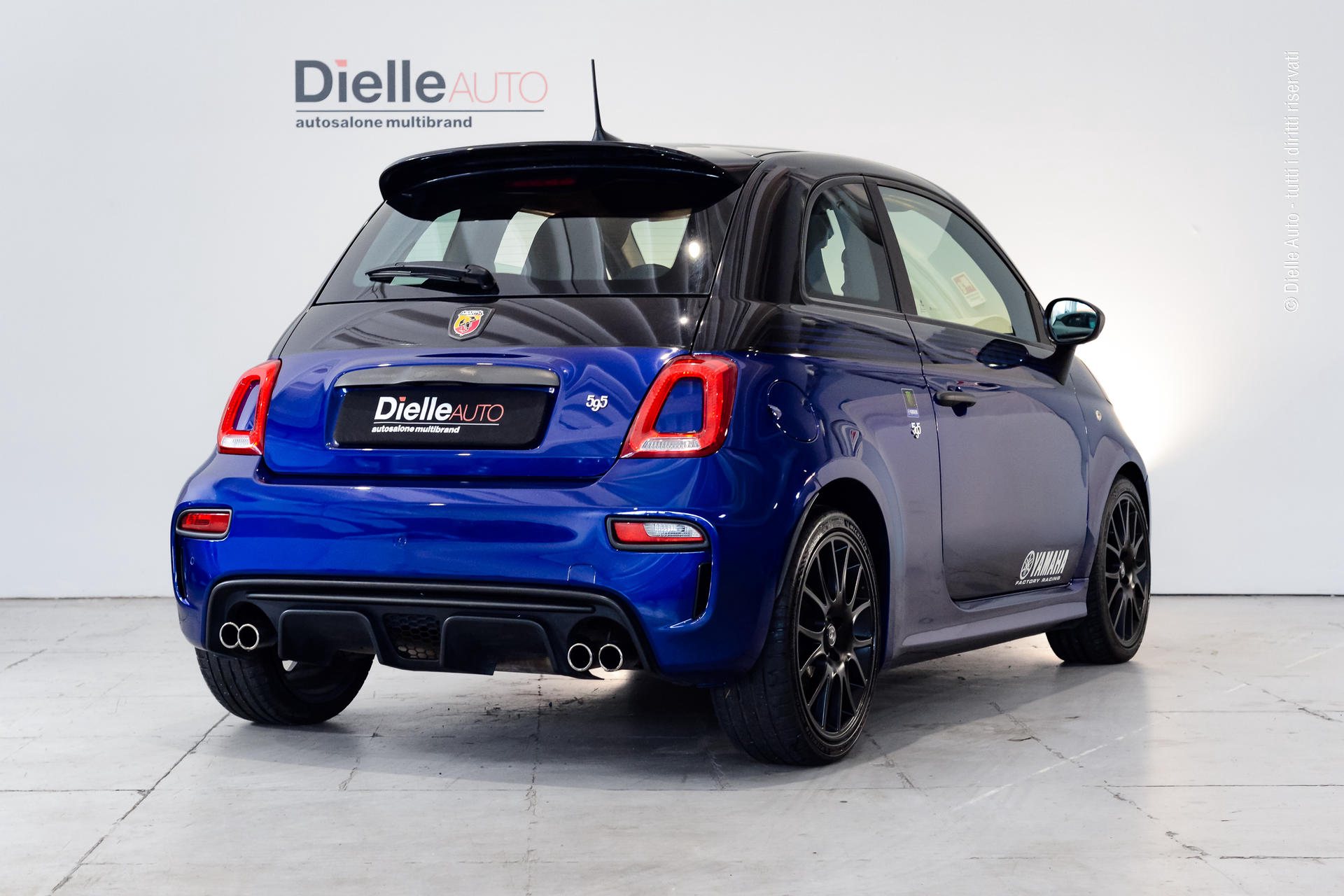 Abarth 595 1.4 t-jet Monster Energy Yamaha 165cv *One of 2000*