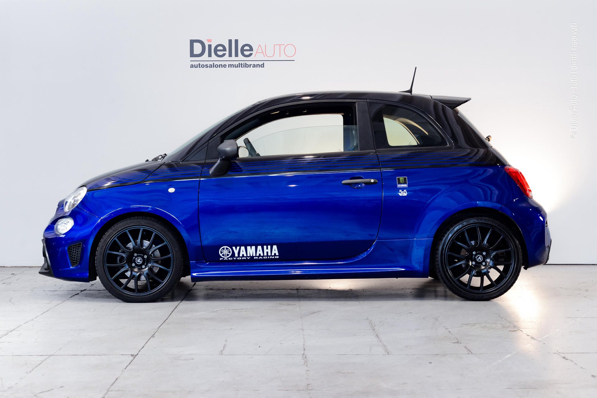 Abarth 595 1.4 t-jet Monster Energy Yamaha 165cv *One of 2000*