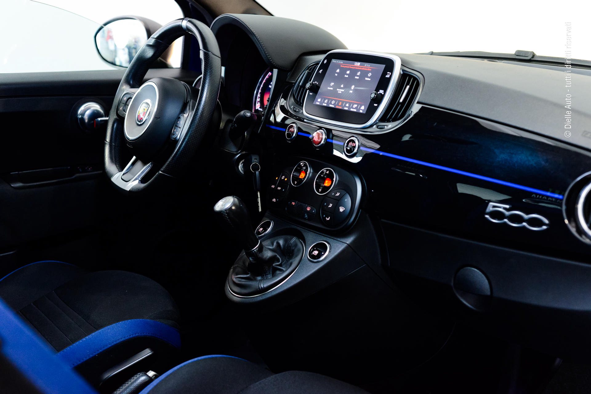 Abarth 595 1.4 t-jet Monster Energy Yamaha 165cv *One of 2000*