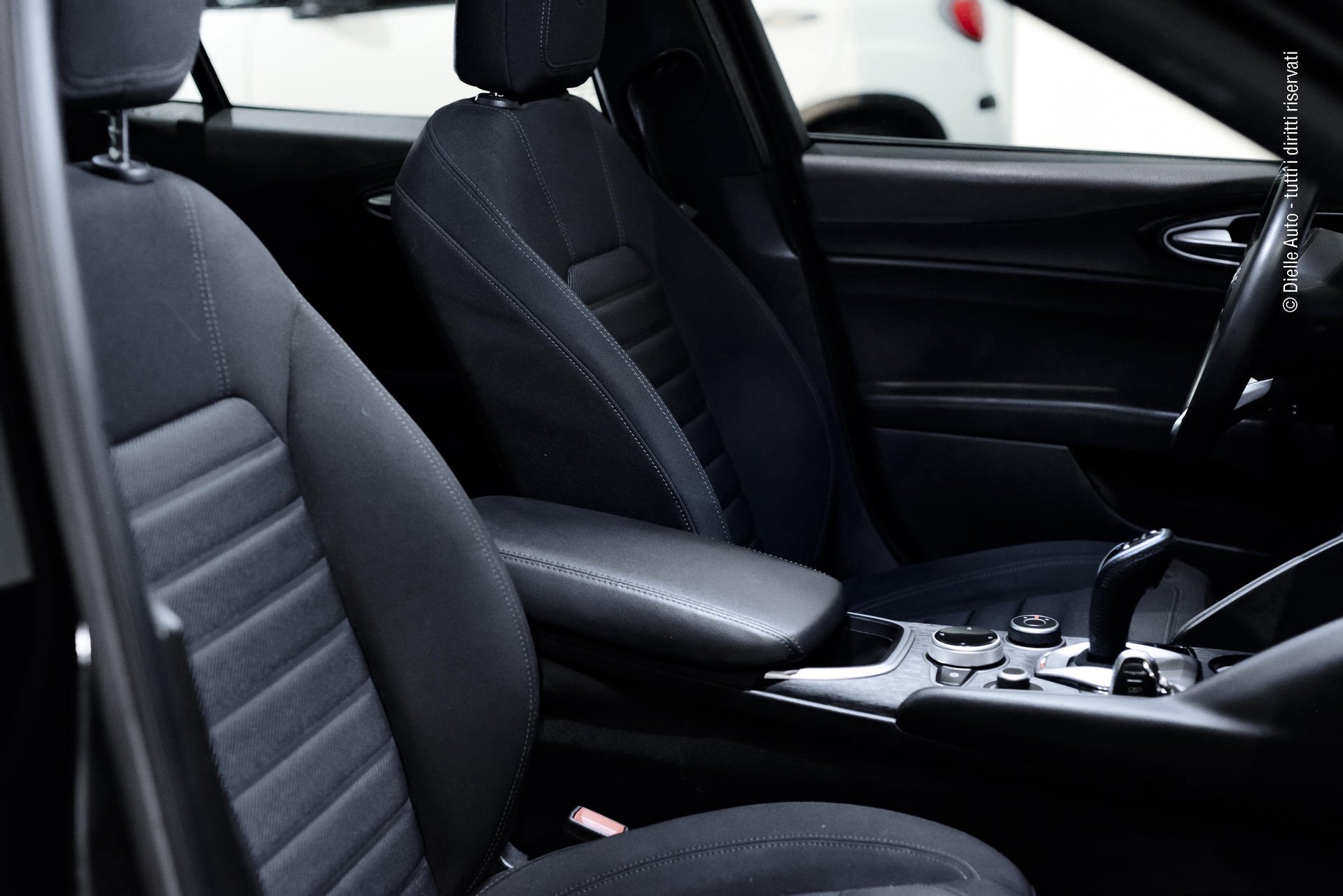 Alfa Romeo Giulia 2.2 t Sprint 190cv auto