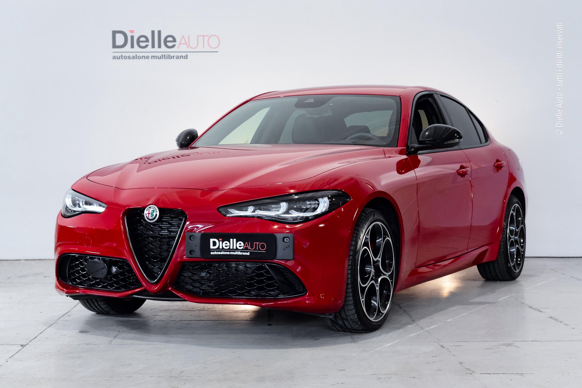 Alfa Romeo Giulia 2.0 t Competizione Q4 280cv auto a 