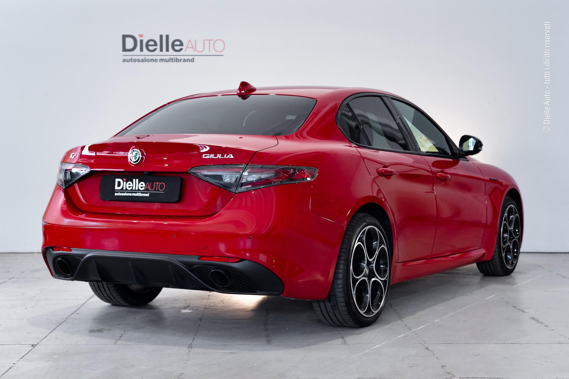 Alfa Romeo Giulia 2.0 t Competizione Q4 280cv auto