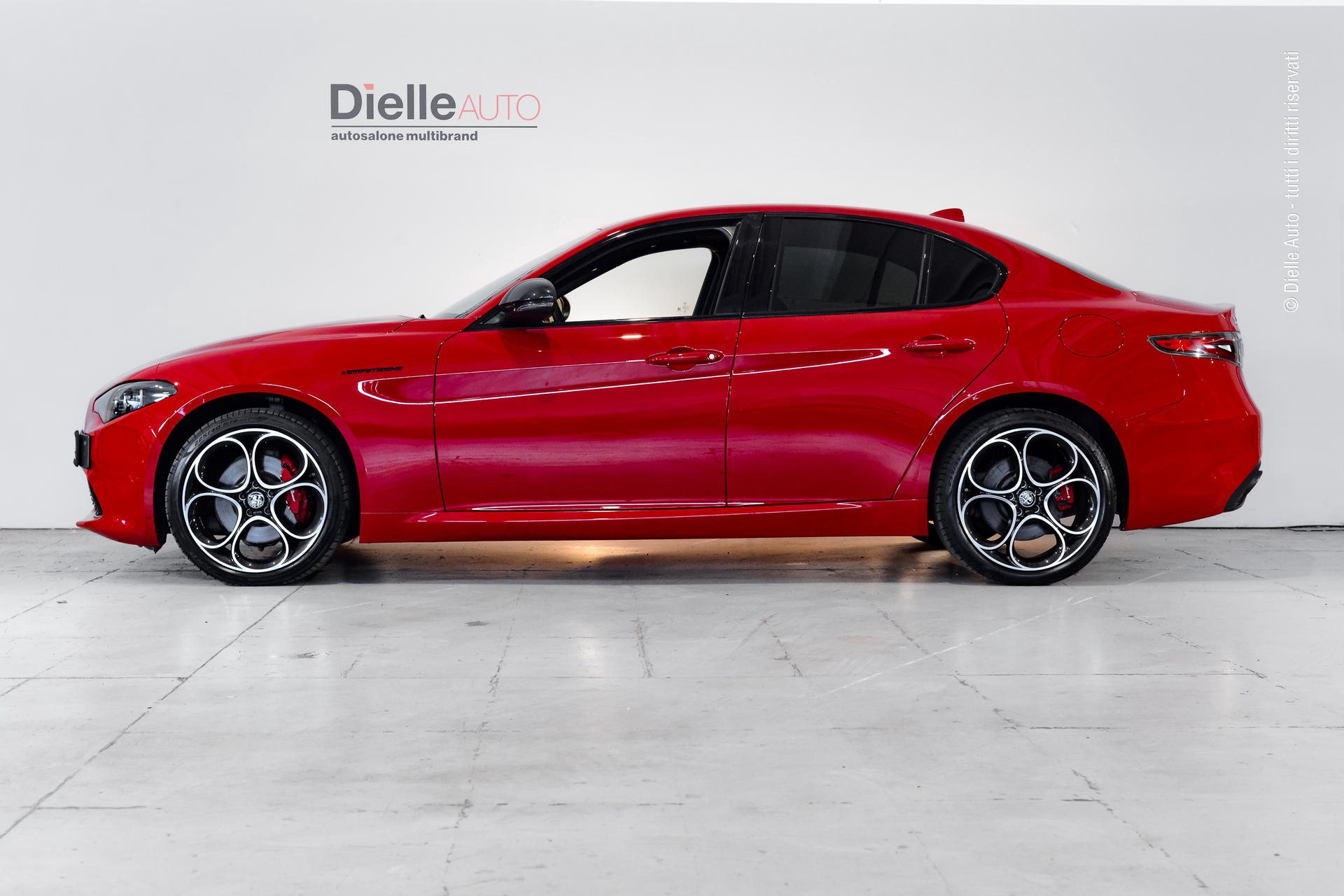 Alfa Romeo Giulia 2.0 t Competizione Q4 280cv auto