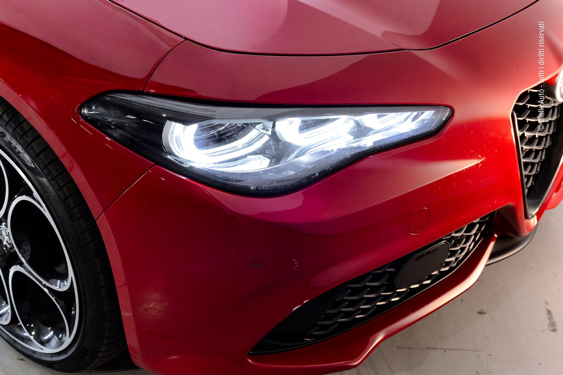 Alfa Romeo Giulia 2.0 t Competizione Q4 280cv auto