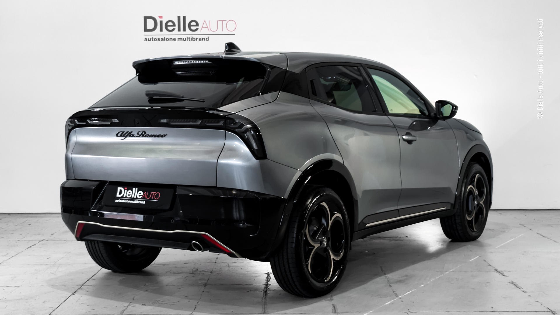 Alfa Romeo Junior 1.2 ibrida Q4 Intensa 145cv edct6