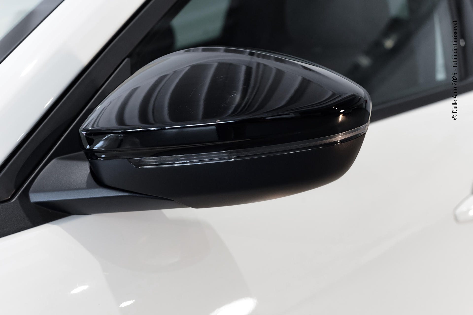 Alfa Romeo Junior 1.2 ibrida Speciale 145cv edct6