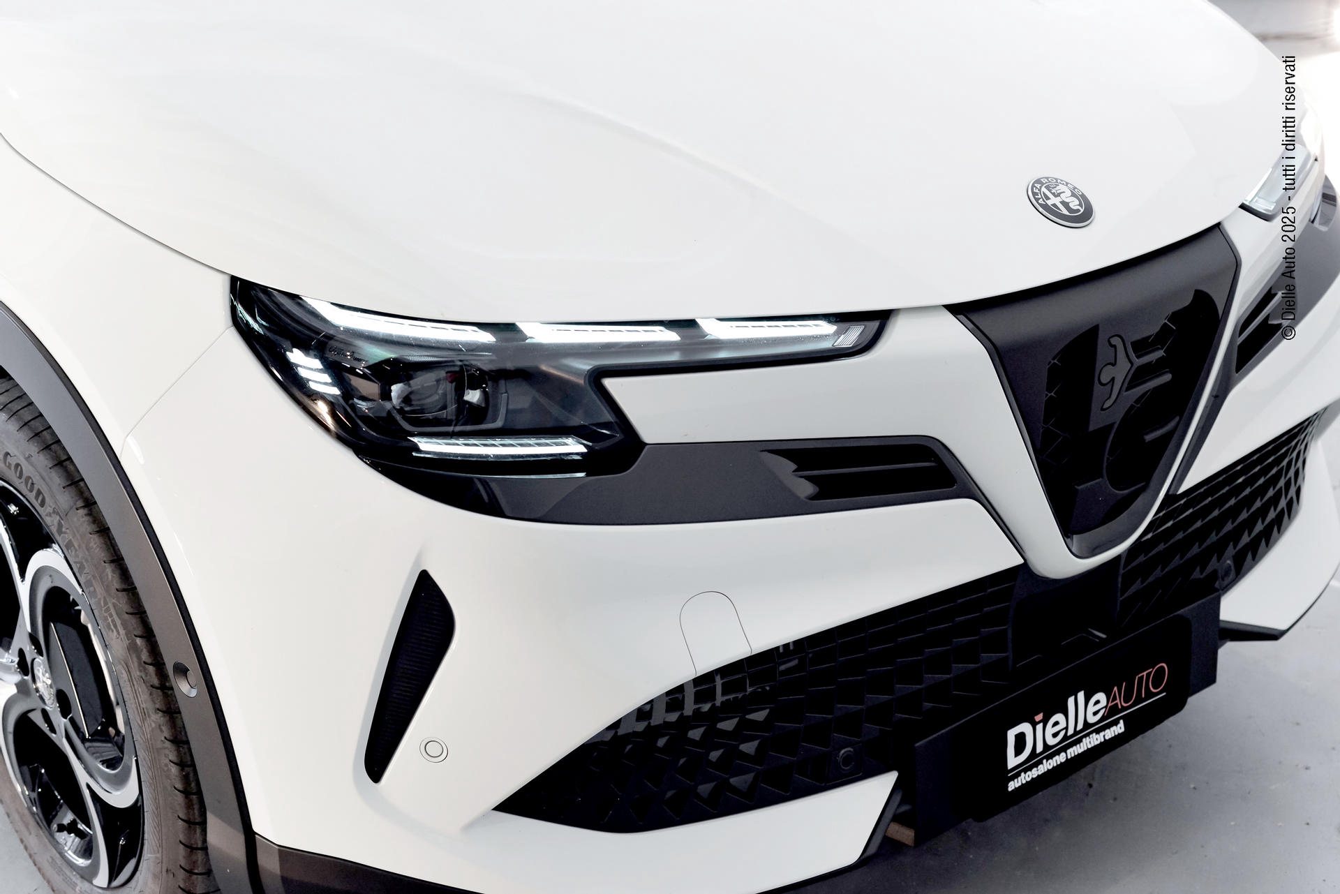 Alfa Romeo Junior 1.2 ibrida Speciale 145cv edct6