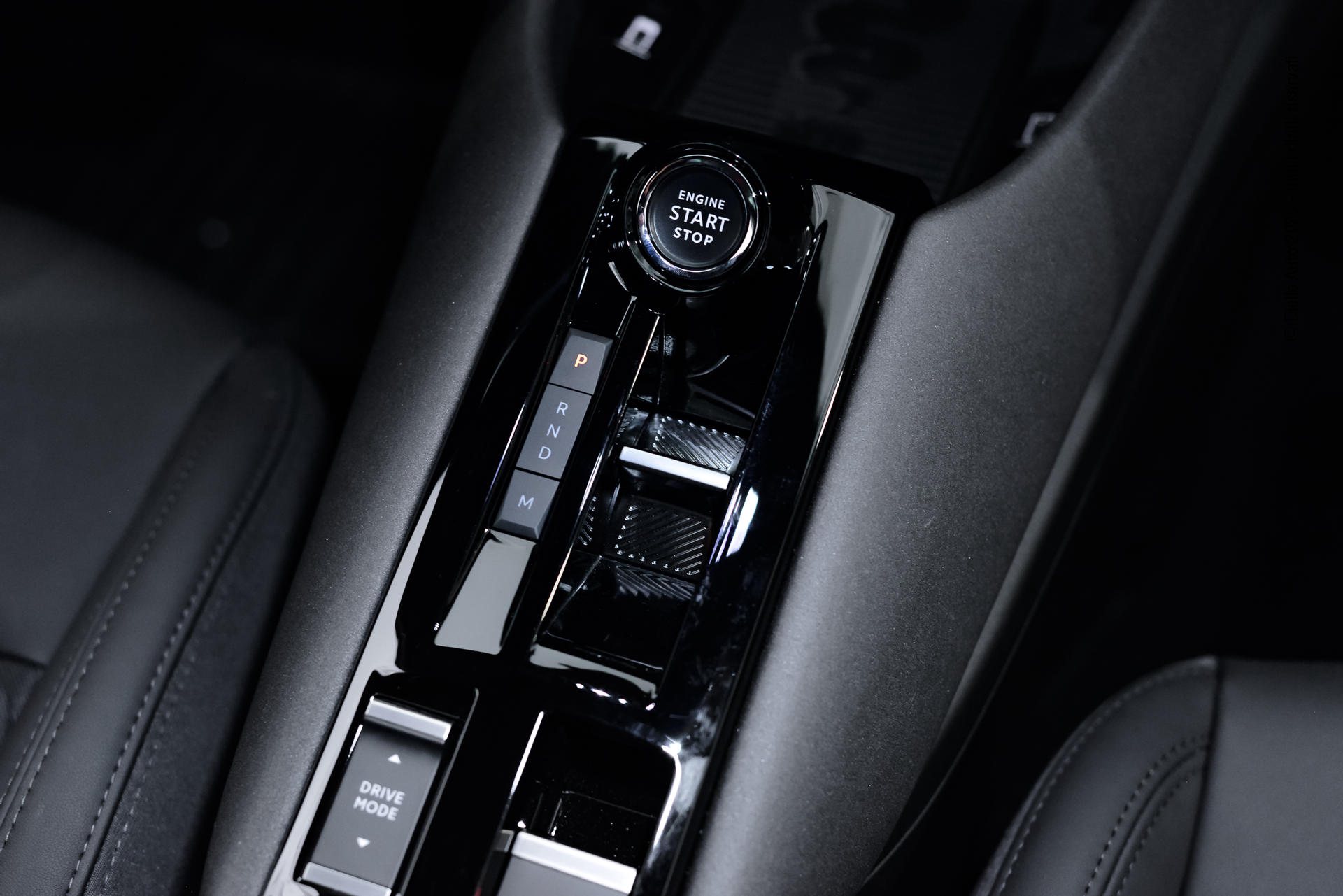 Alfa Romeo Junior 1.2 ibrida Speciale 136cv edct6 + techno pack + tetto in vetro apribile