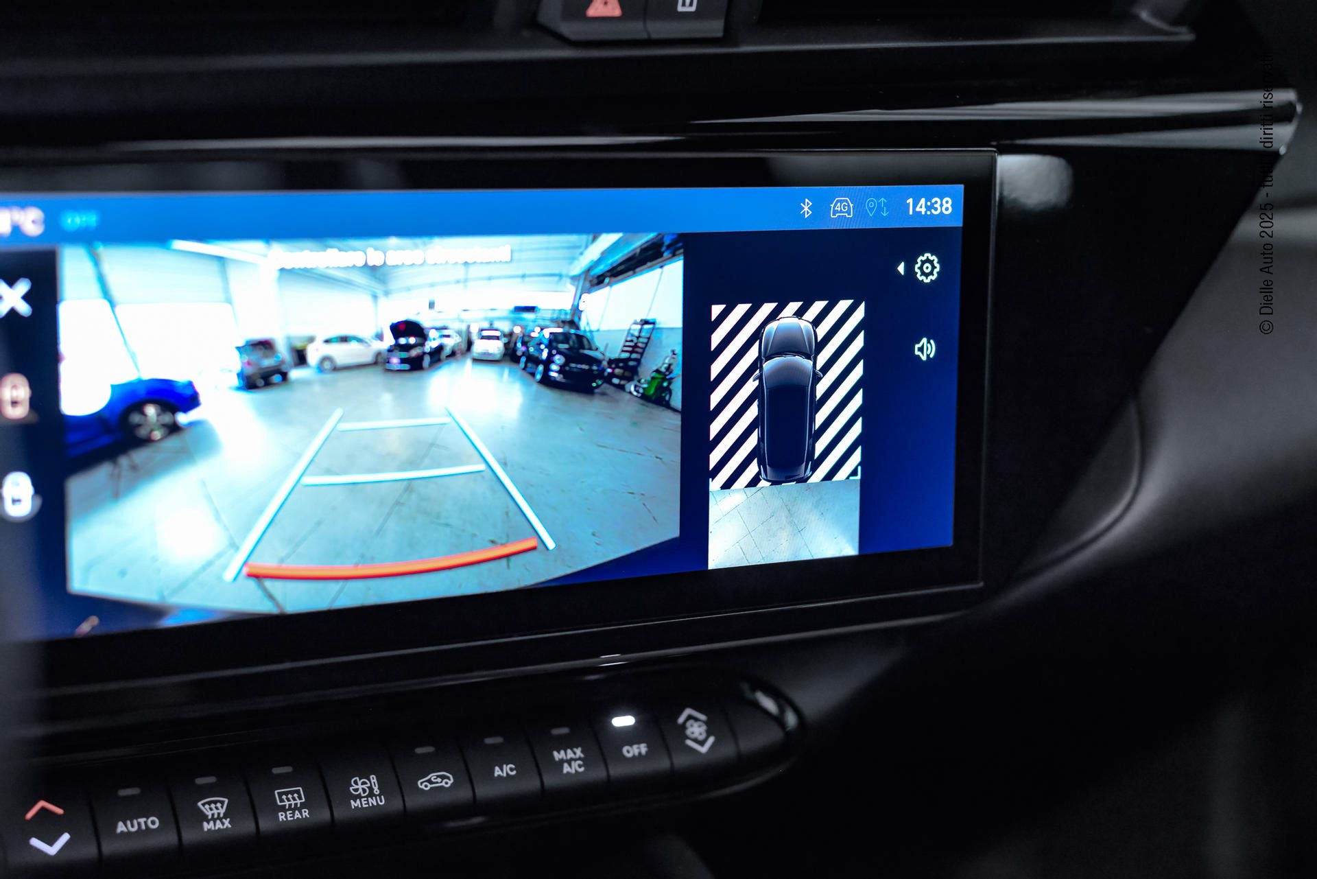 Alfa Romeo Junior 1.2 ibrida Speciale 136cv edct6 con tetto in vetro + techno pack