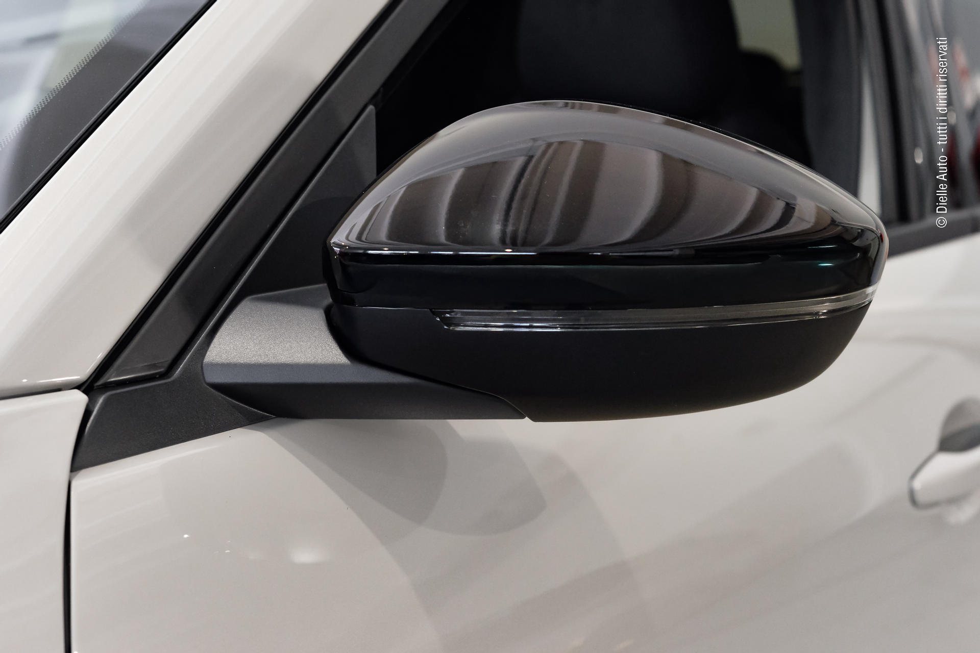 Alfa Romeo Junior 1.2 ibrida Ti 145cv edct6 + PACK TECHNO + cerchi LEGA 18"