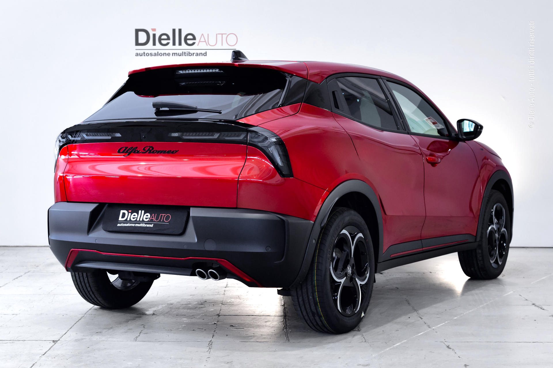 Alfa Romeo Junior 1.2 ibrida Speciale 136cv edct6 + techno pack + tetto in vetro apribile