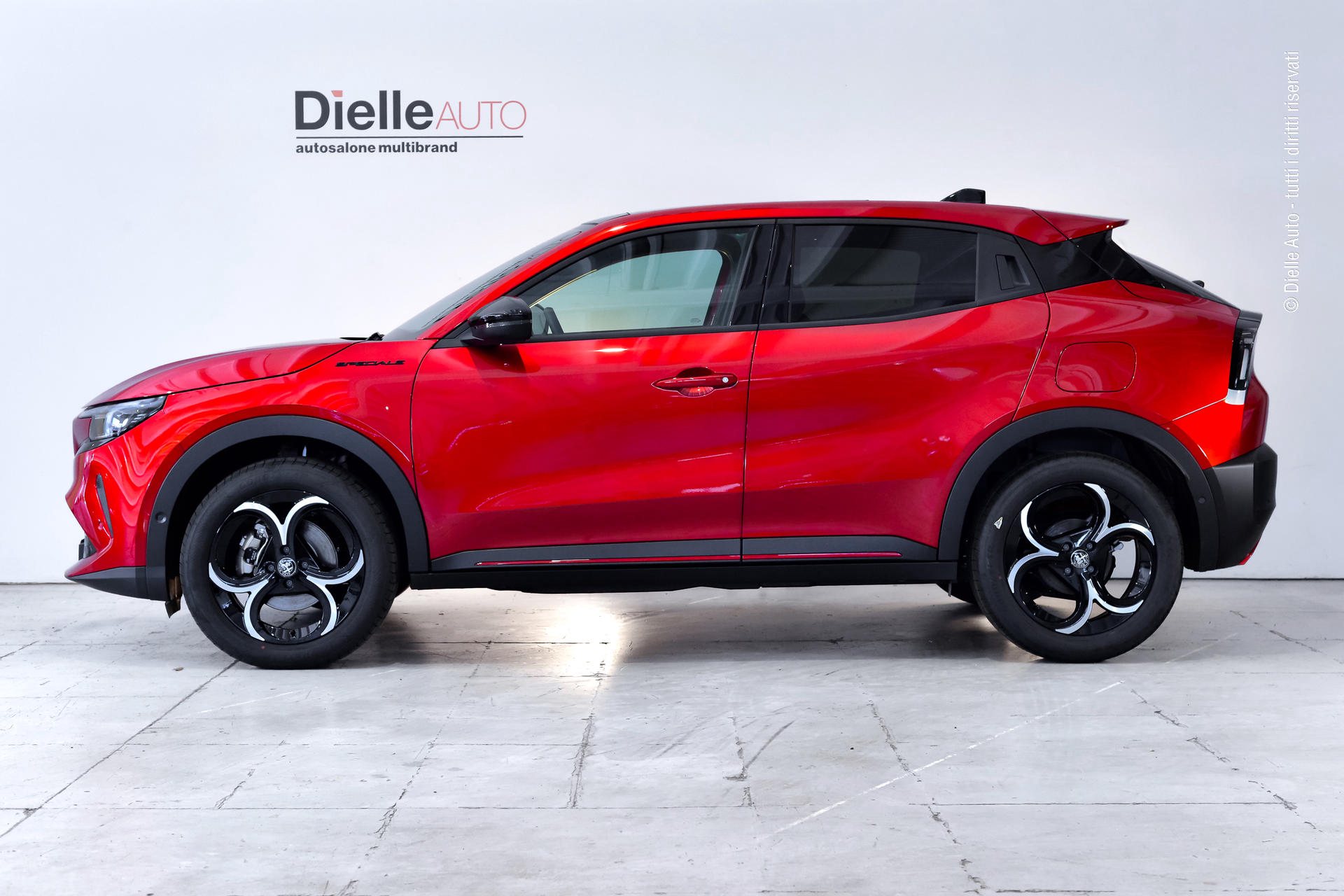 Alfa Romeo Junior 1.2 ibrida Speciale 136cv edct6 + techno pack + tetto in vetro apribile