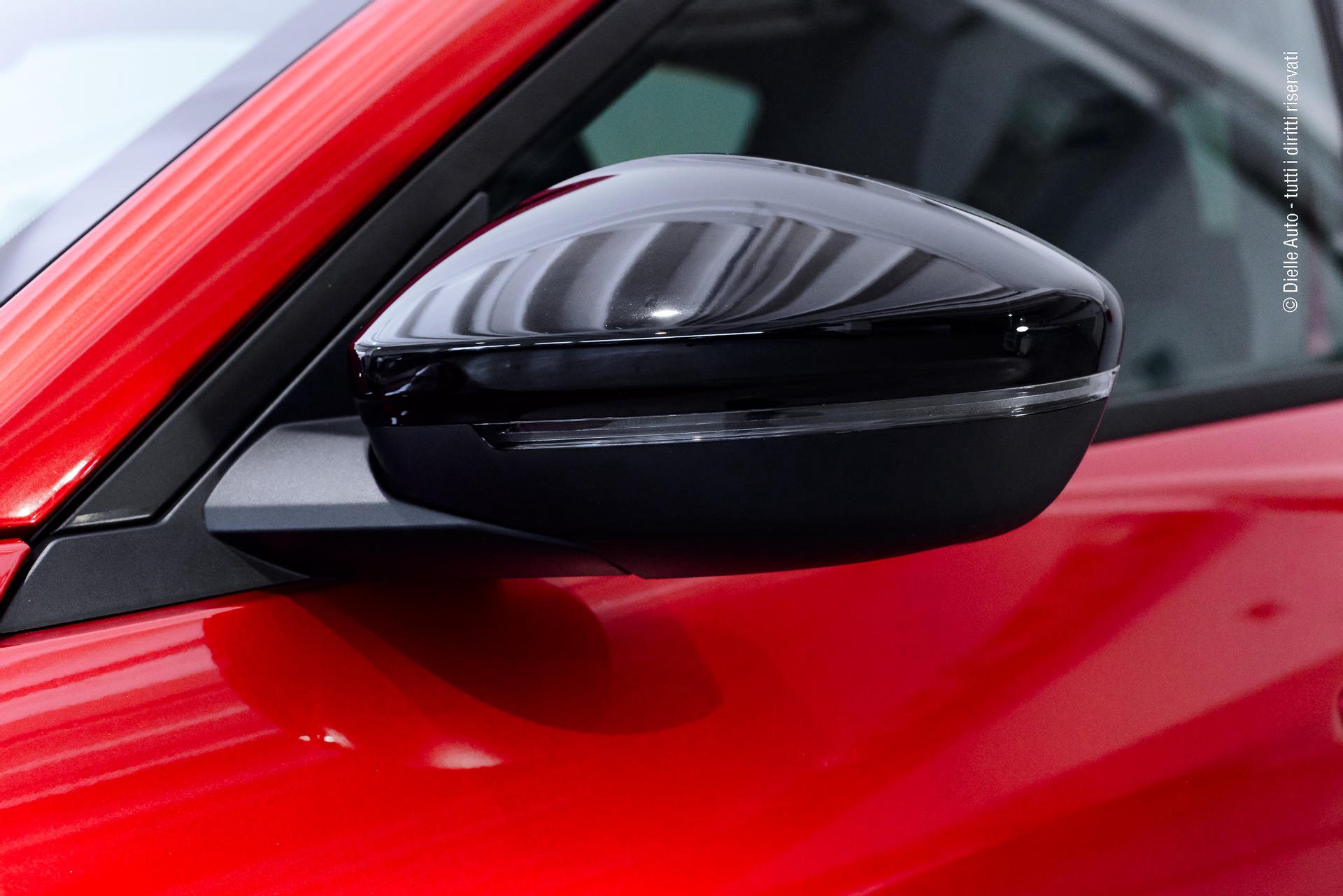 Alfa Romeo Junior 1.2 ibrida Speciale 136cv edct6 + techno pack + tetto in vetro apribile