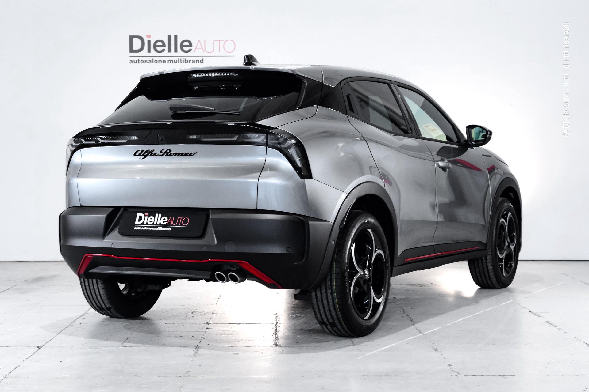 Alfa Romeo Junior 1.2 ibrida Speciale 145cv edct6