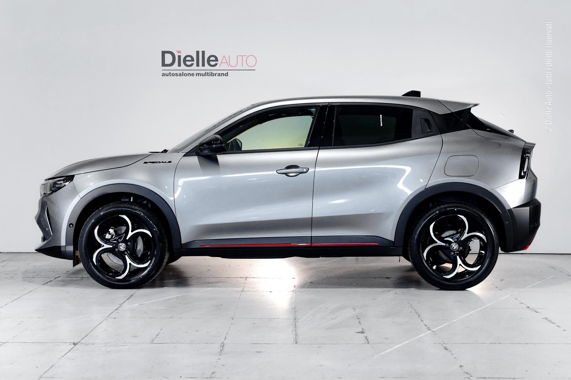 Alfa Romeo Junior 1.2 ibrida Speciale 145cv edct6