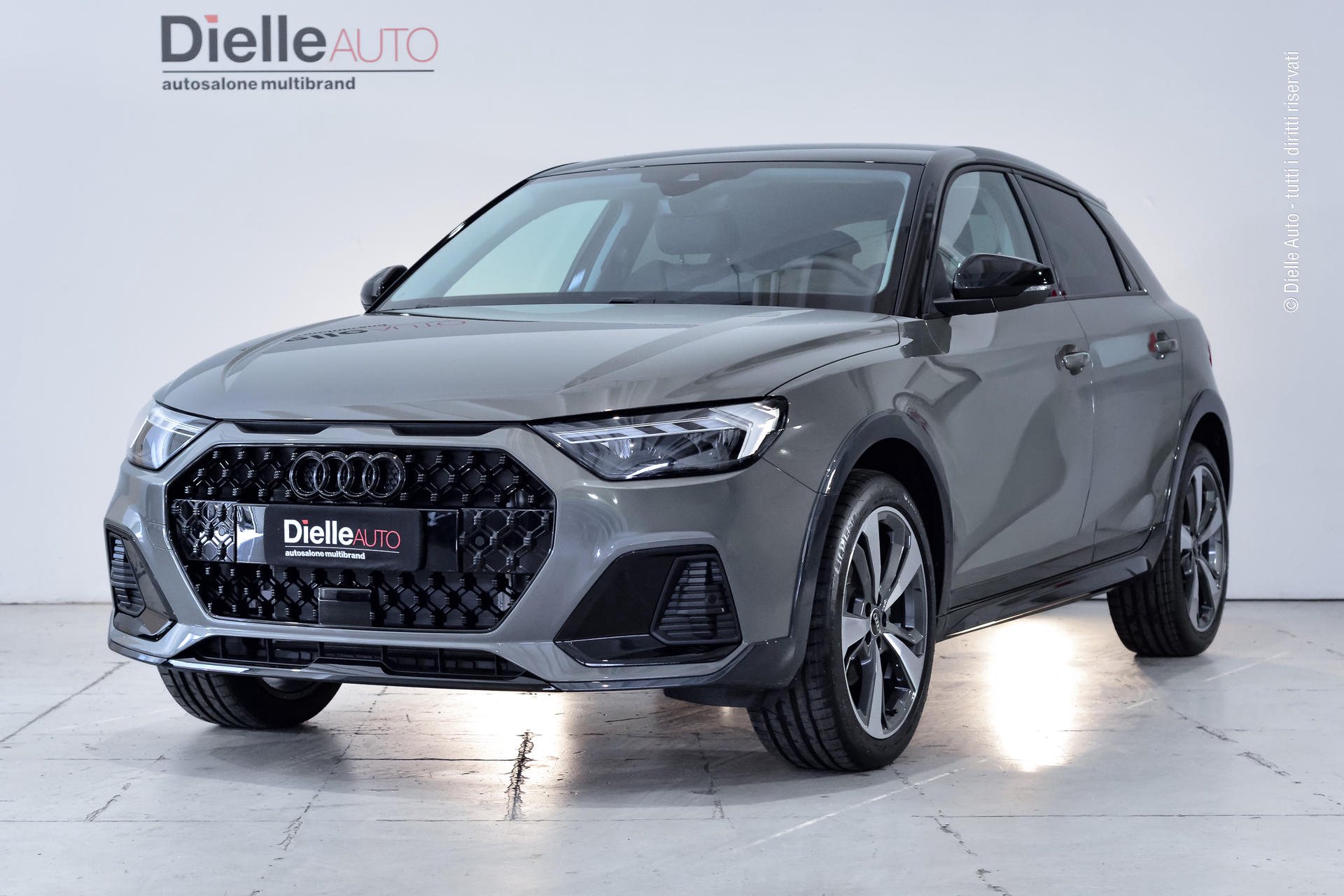 Audi A1 allstreet 30 1.0 tfsi Identity Contrast 116cv s tronic a 