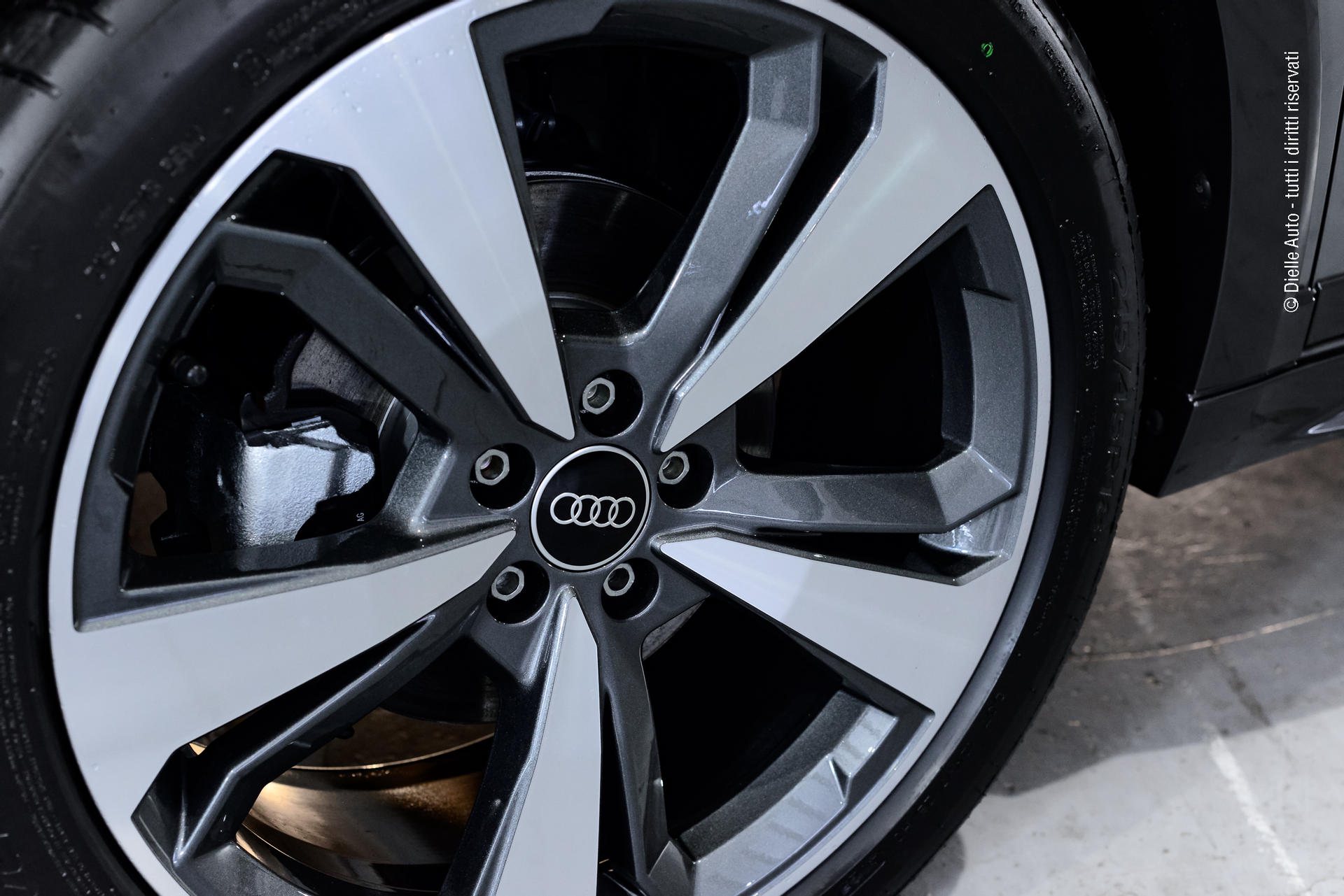 Audi A1 allstreet 30 1.0 tfsi Identity Contrast 116cv s tronic