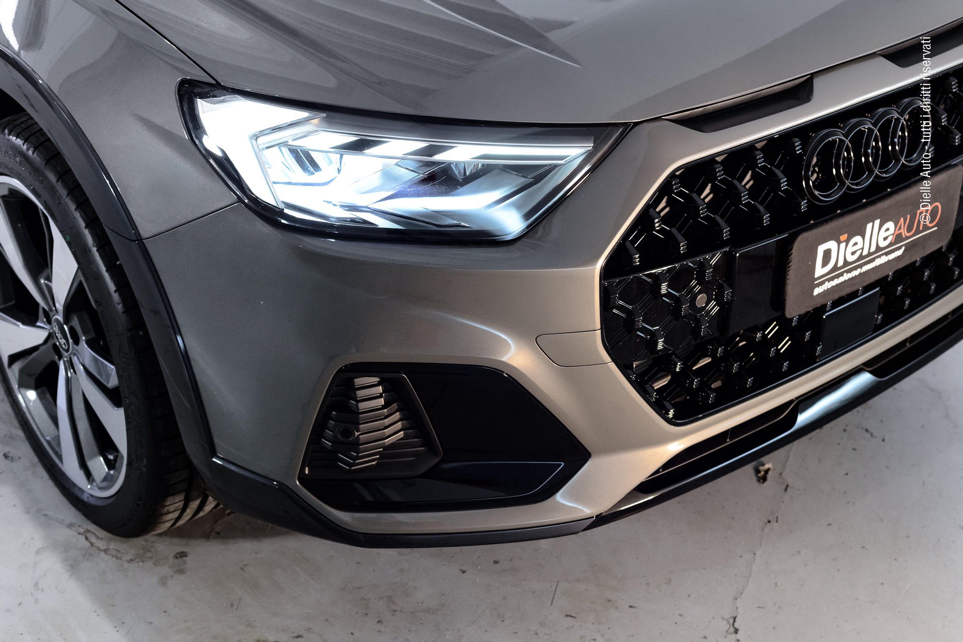 Audi A1 allstreet 30 1.0 tfsi Identity Contrast 116cv s tronic