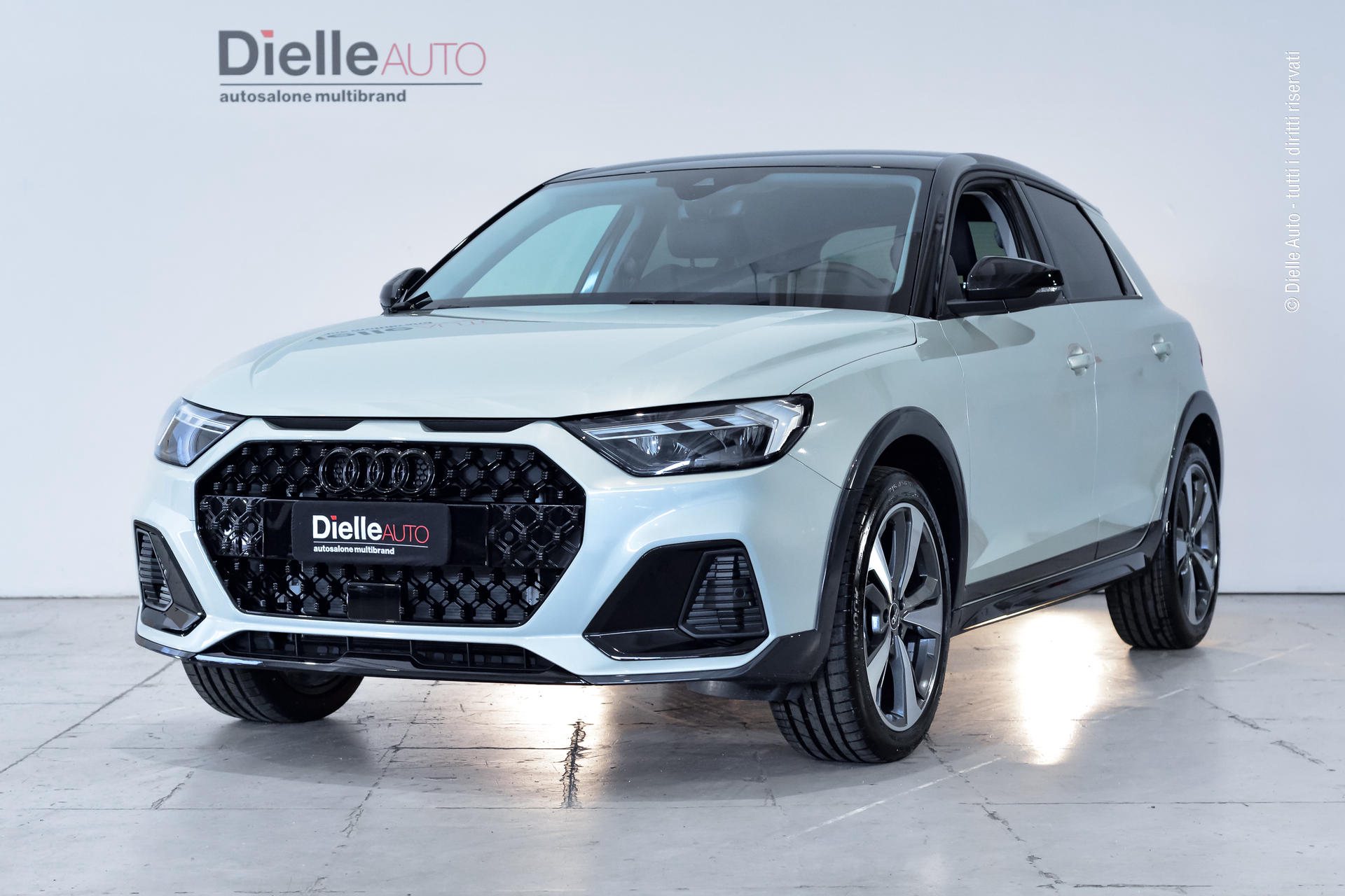 Audi A1 allstreet 30 1.0 tfsi Identity Contrast 116cv s tronic a 