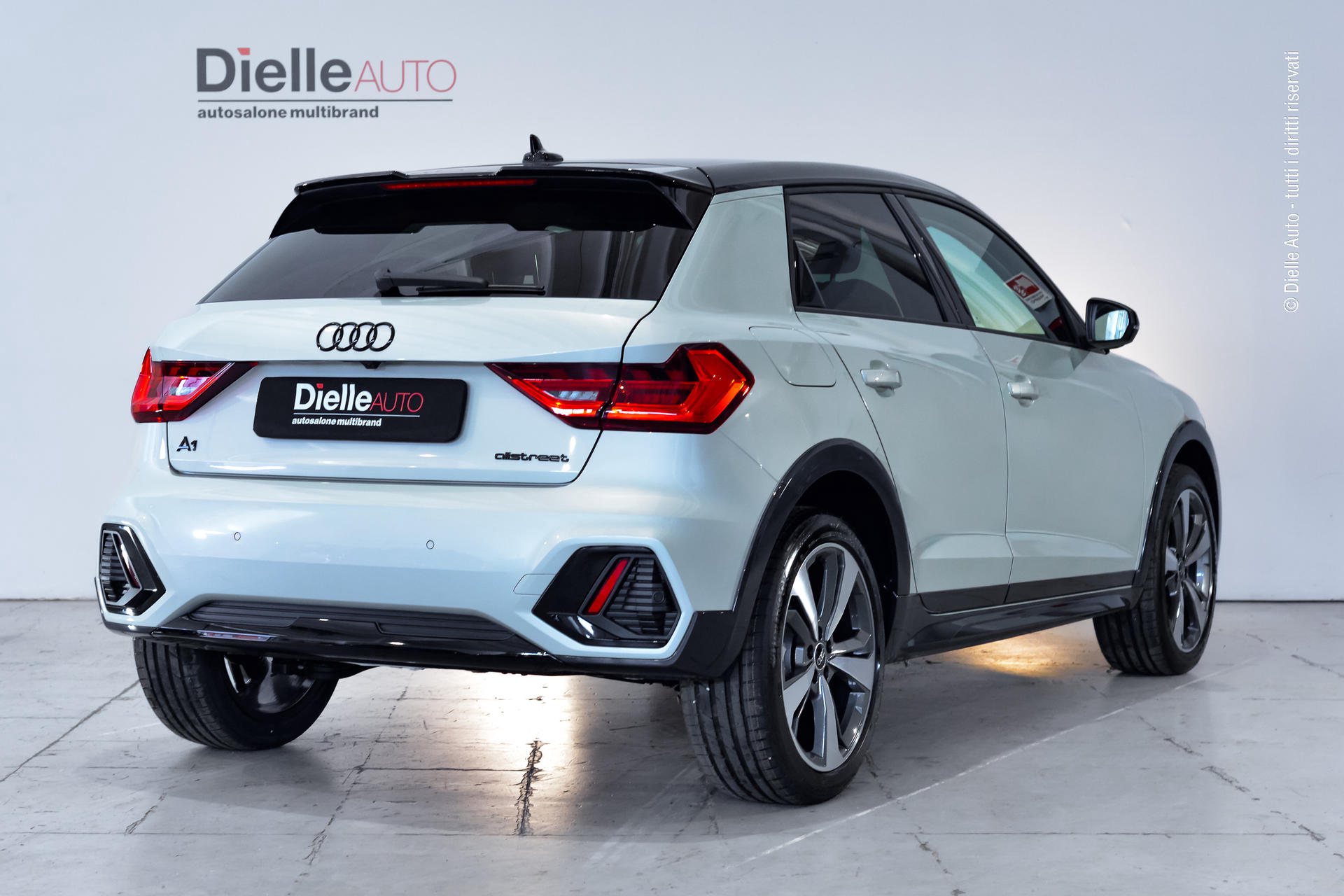 Audi A1 allstreet 30 1.0 tfsi Identity Contrast 116cv s tronic