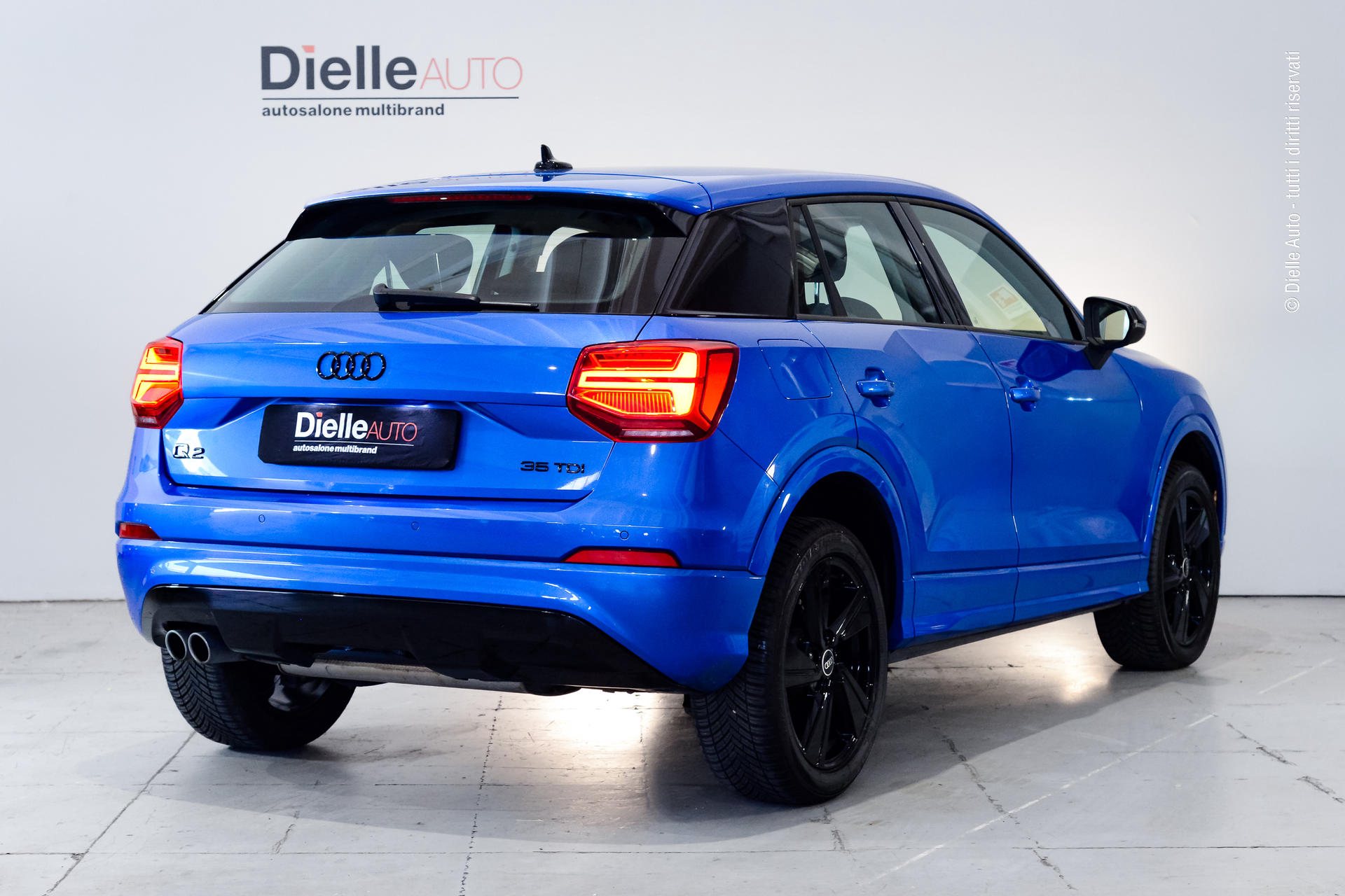 Audi Q2 35 2.0 tdi Business Design 150cv pack black