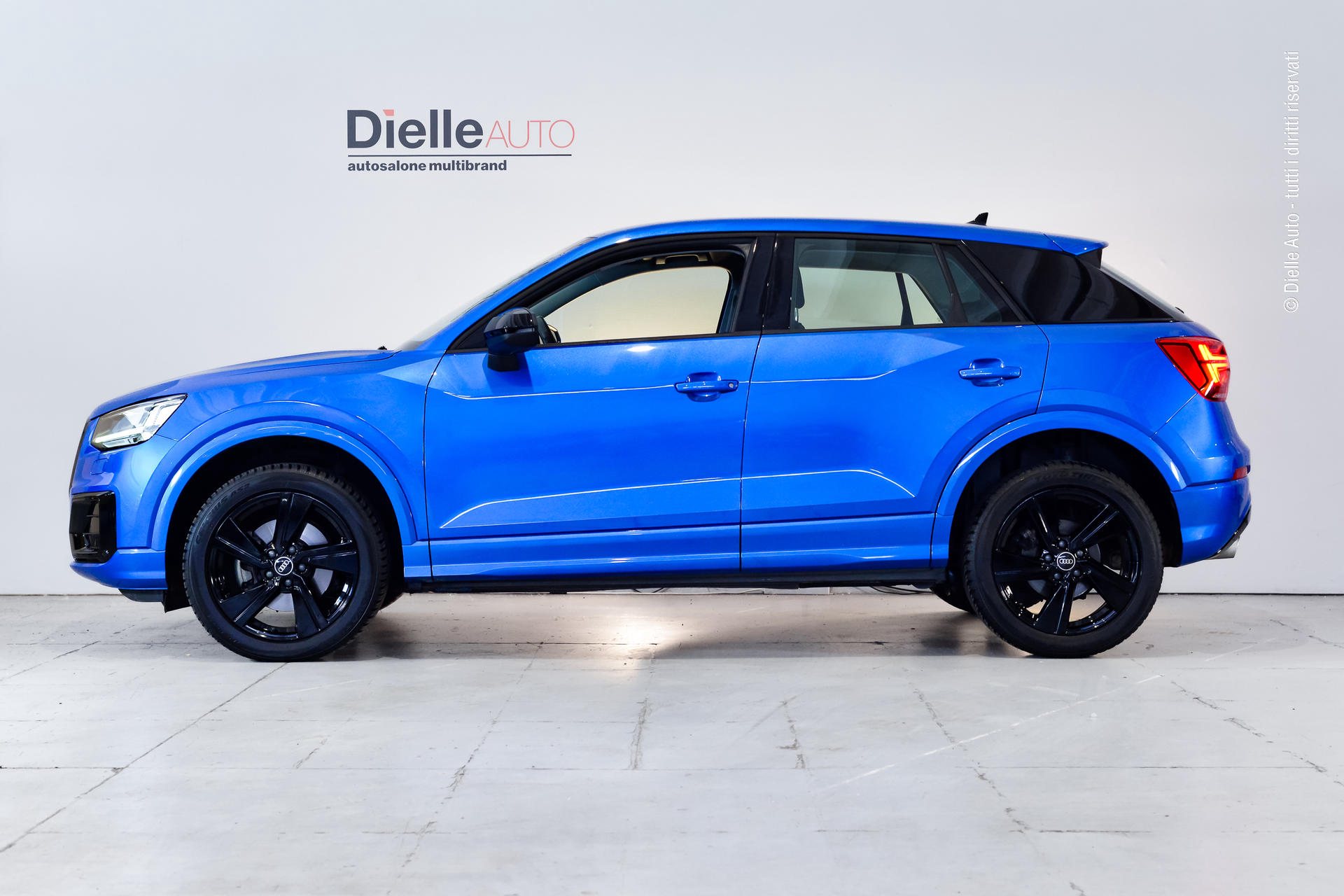 Audi Q2 35 2.0 tdi Business Design 150cv pack black