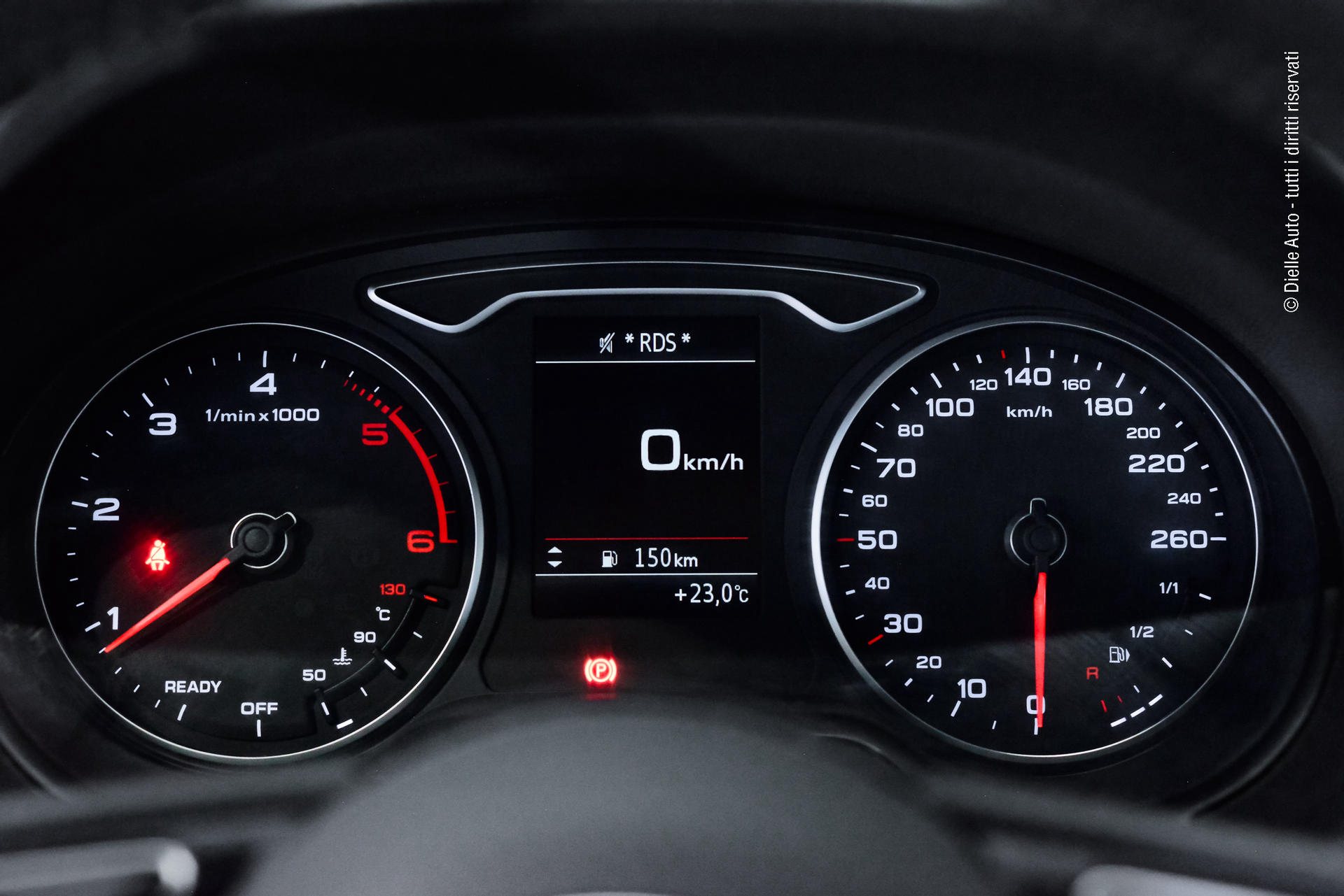 Audi Q2 35 2.0 tdi Business Design 150cv pack black