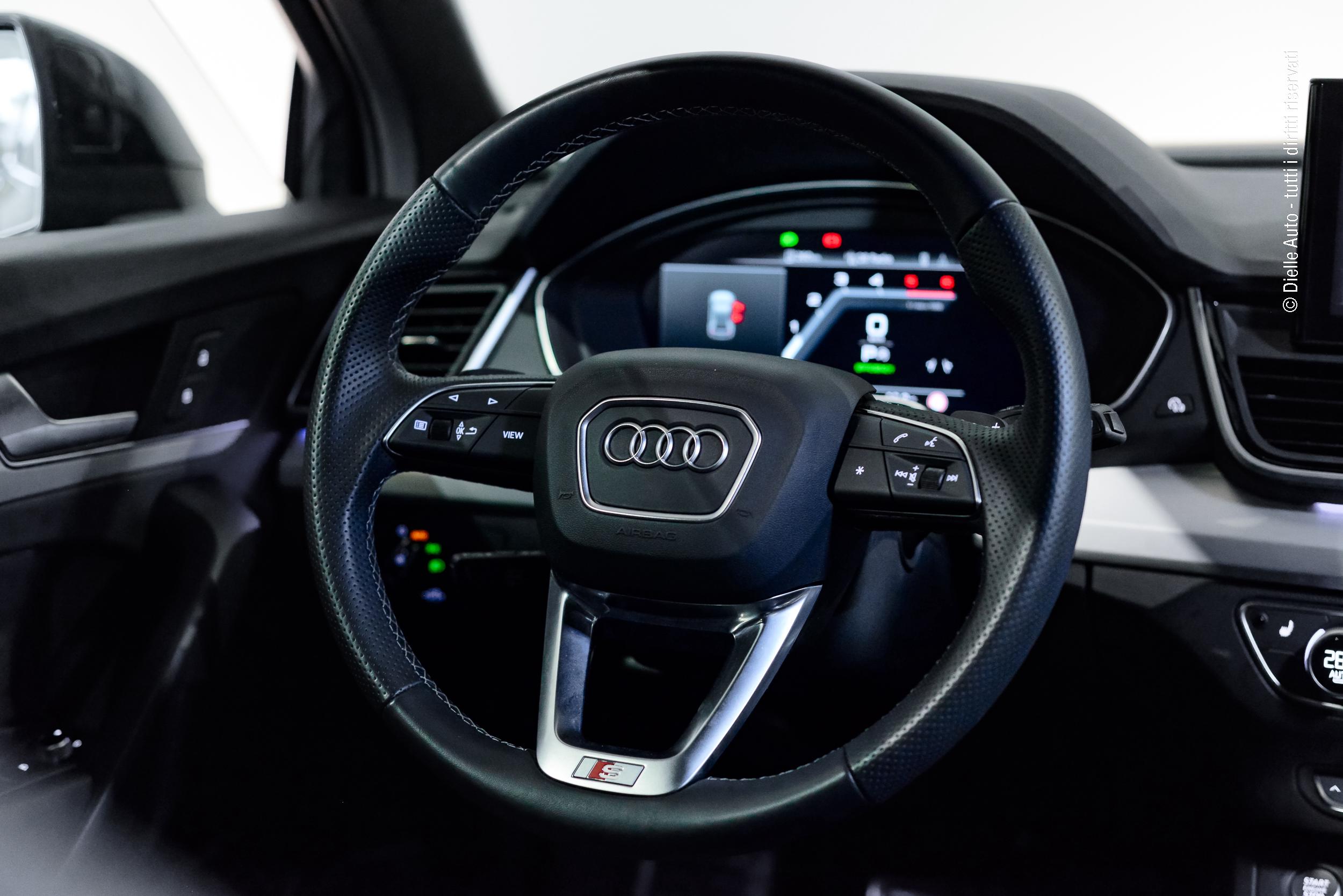 Audi Q5 Sportback Black line edition 40 TDI quattro 204 CV Stronic