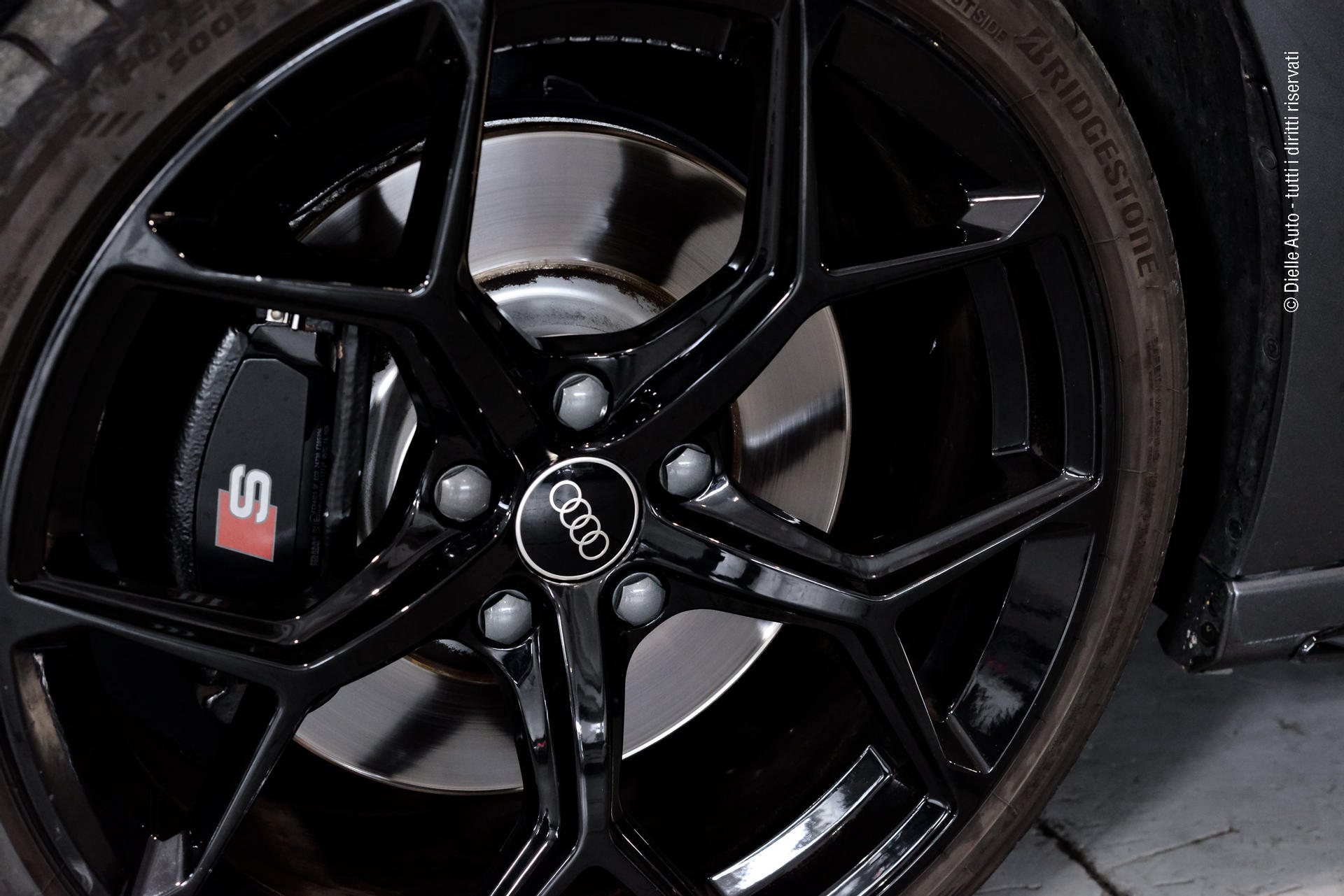 Audi S3 Sportback 2.0 tfsi Sport Attitude quattro s-tronic *tetto in vetro e fari matrix*