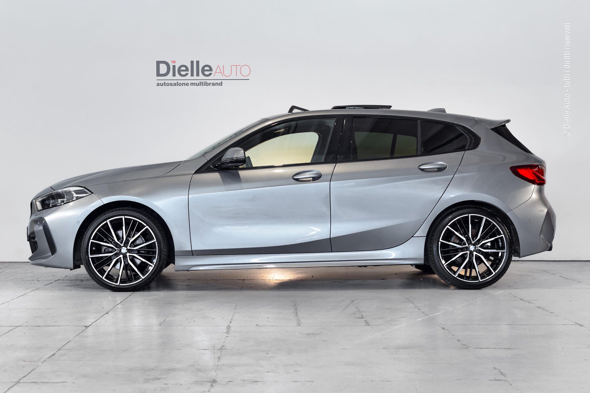 Bmw 118i Msport 136cv auto STEPTRONIC TETTO APRIBILE e CERCHI 19