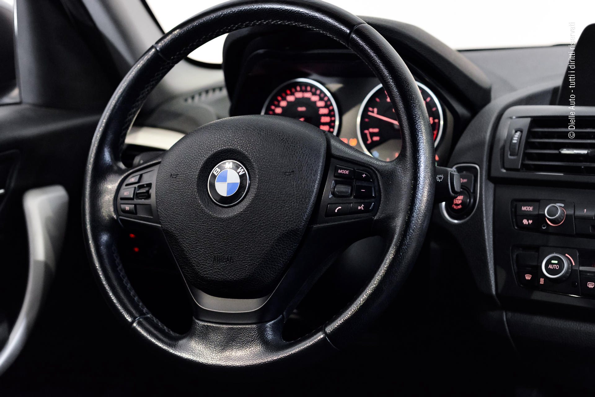 Bmw 118d 5p Unique