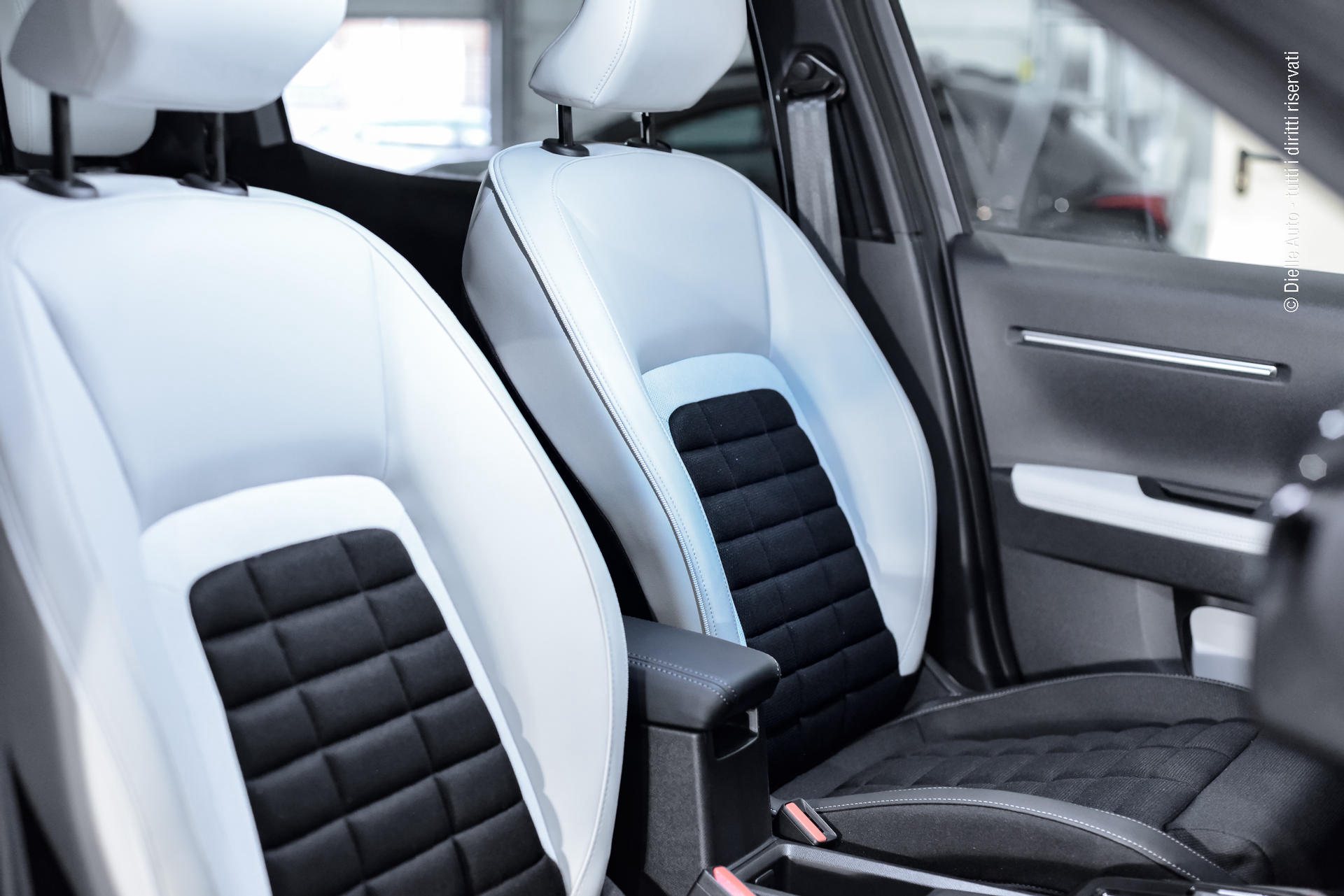 Citroen C3 Aircross 1.2 hybrid Max 145cv edcs6 7p.ti