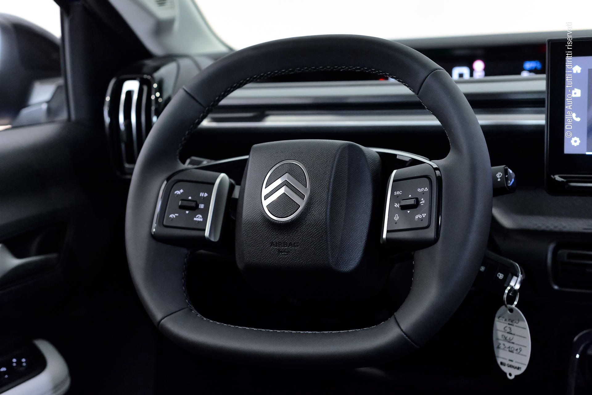 Citroen C3 1.2 hybrid Plus 110cv edcs6 *WINTER PACK*