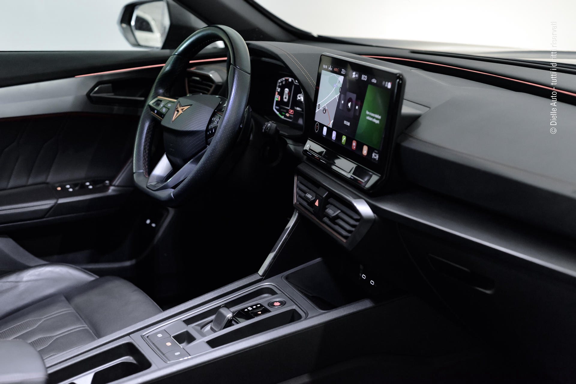 Cupra Formentor 1.4 e-hybrid Priority 204cv dsg *TETTO APRIBILE*