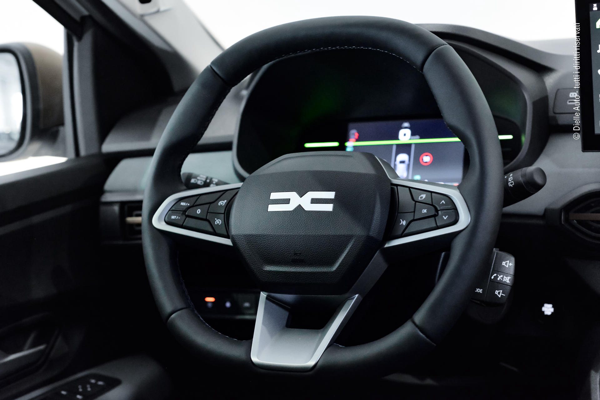 Dacia Sandero Stepway 1.2 Eco-G Extreme 120cv telecamere 360°