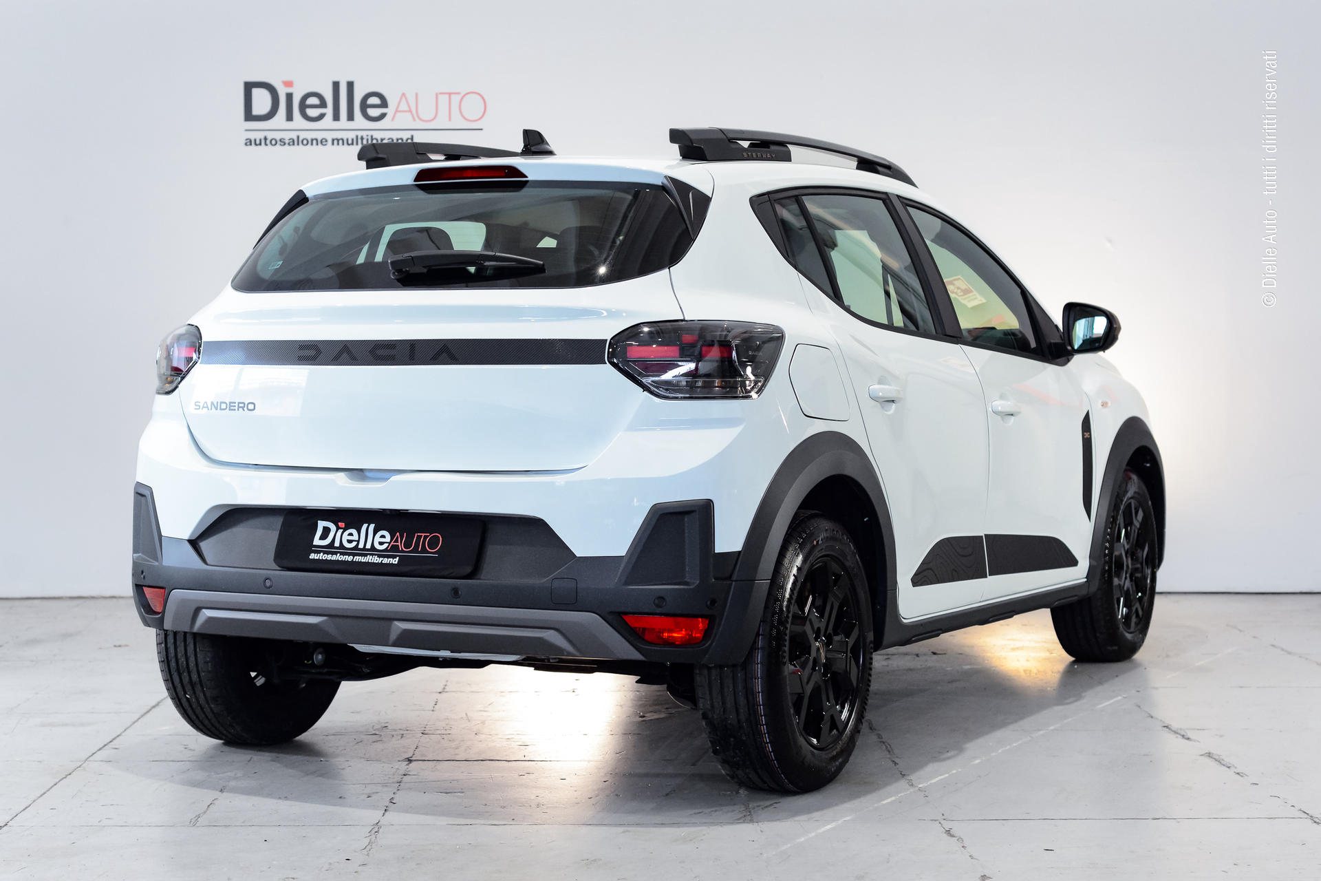 Dacia Sandero Stepway 1.2 Eco-G Extreme 120cv telecamere 360°