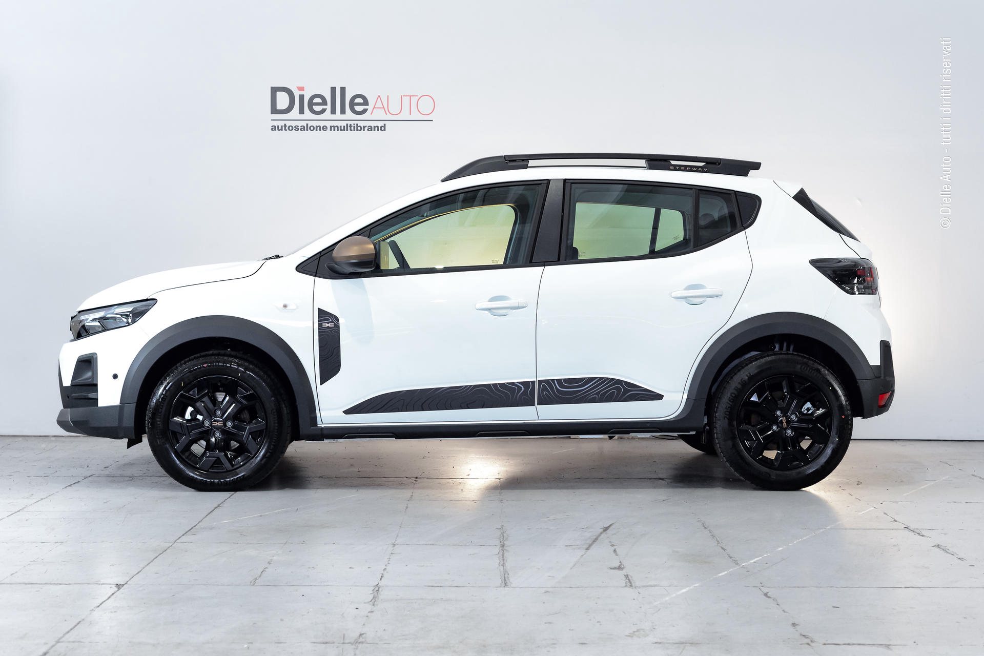 Dacia Sandero Stepway 1.2 Eco-G Extreme 120cv telecamere 360°