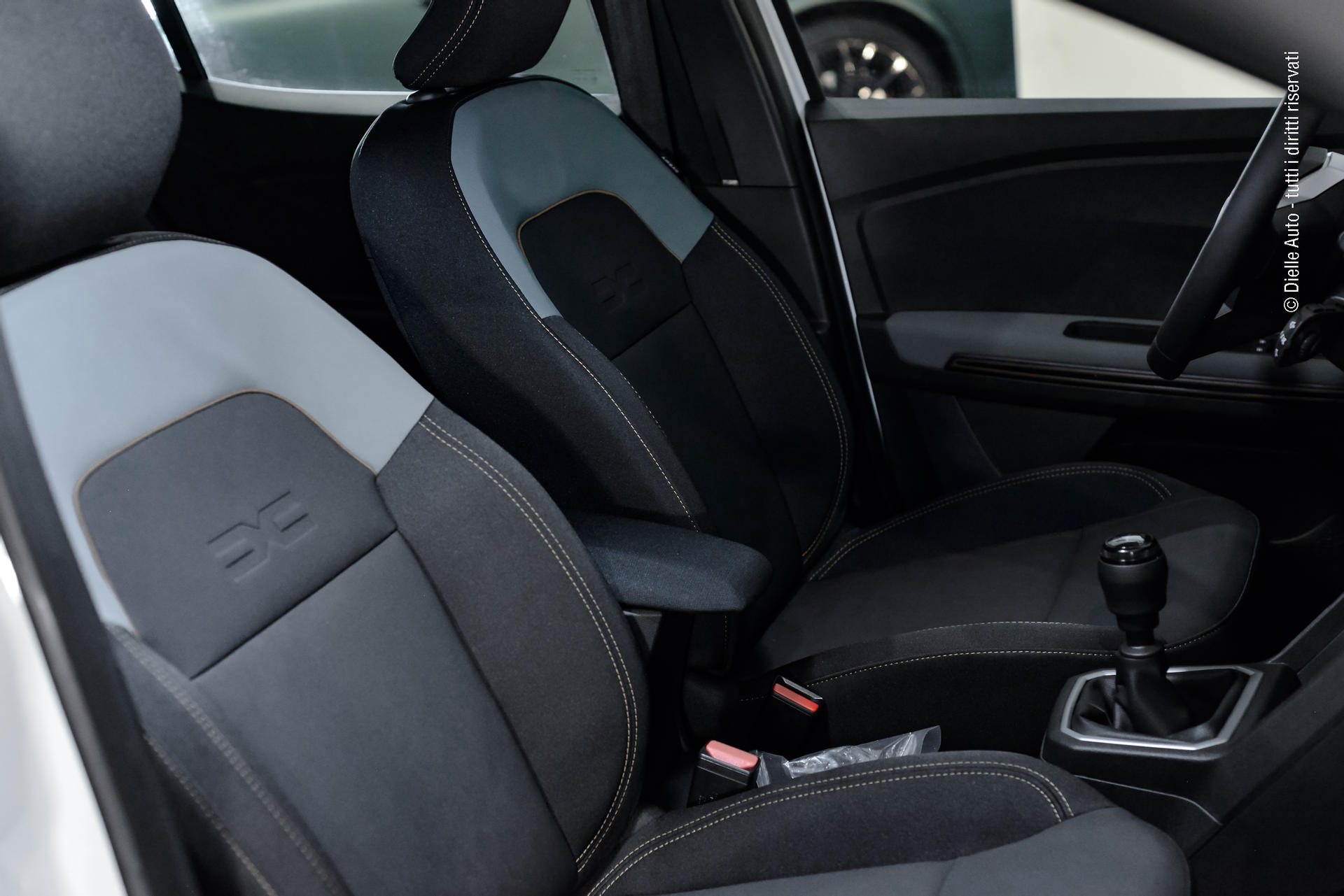 Dacia Sandero Stepway 1.2 Eco-G Extreme 120cv telecamere 360°