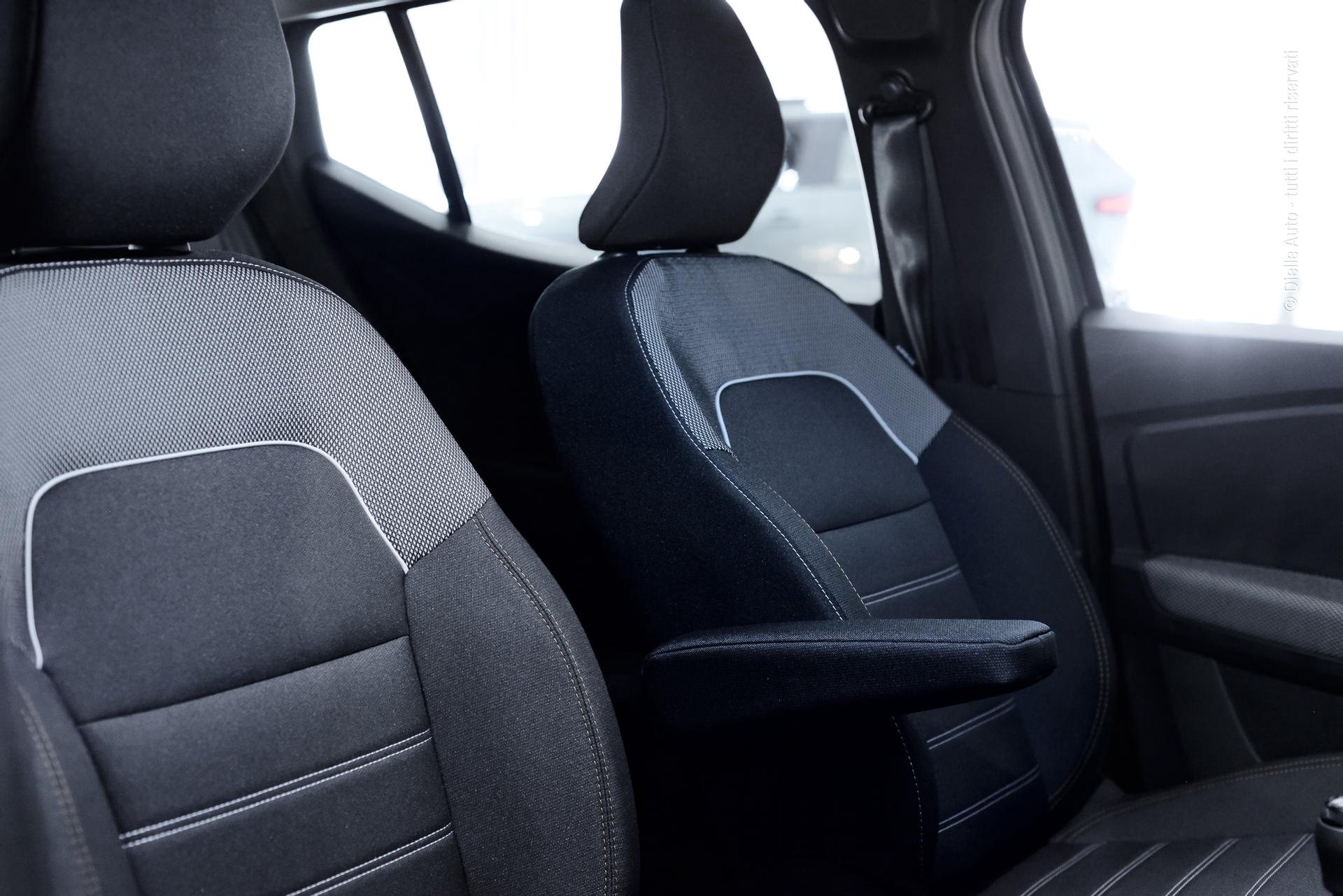 Dacia Sandero Stepway 1.0 tce Expression Eco-g 100cv