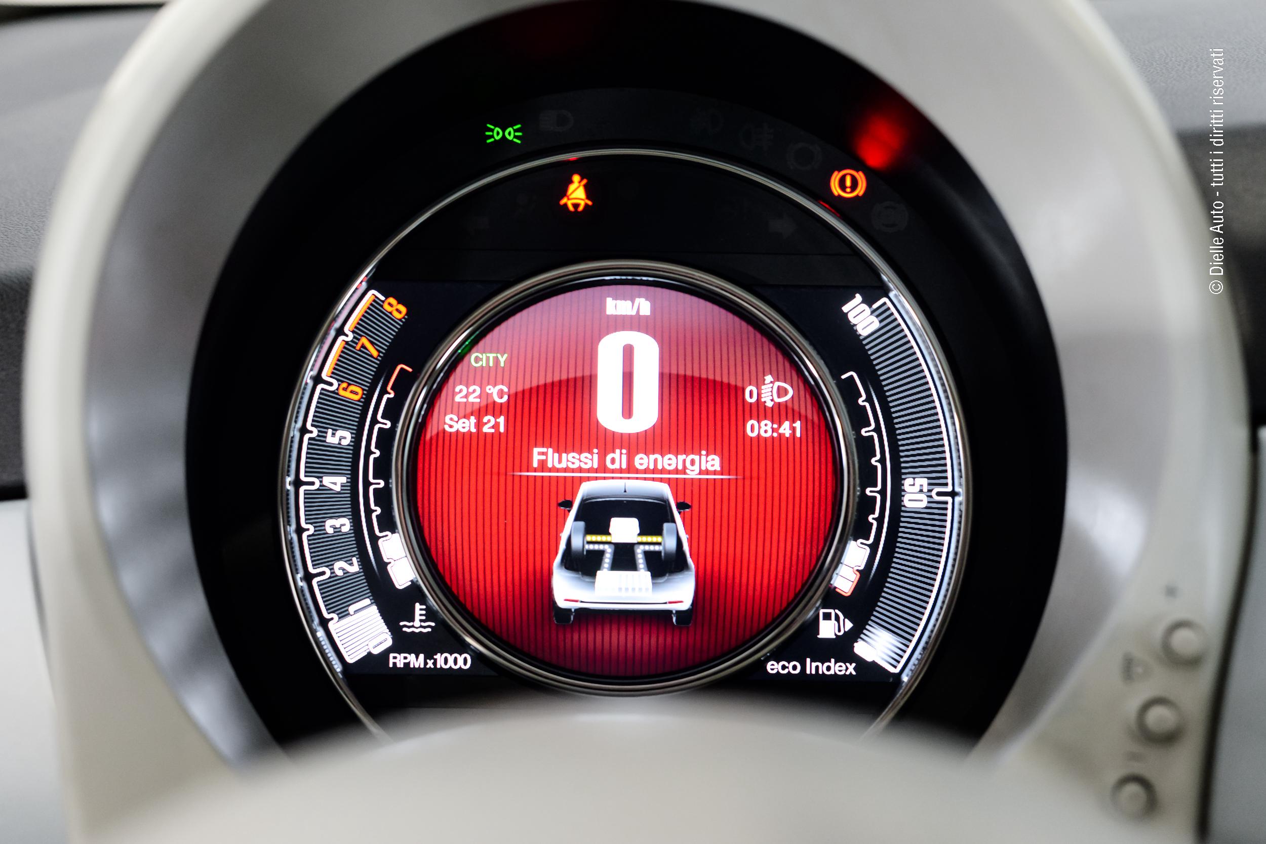 Fiat 500 1.0 hybrid 70cv dolcevita *clima automatico & sensori posteriori*