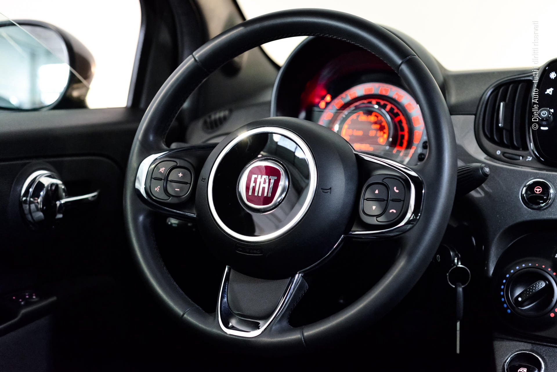 Fiat 500 1.0 hybrid Lounge 70cv