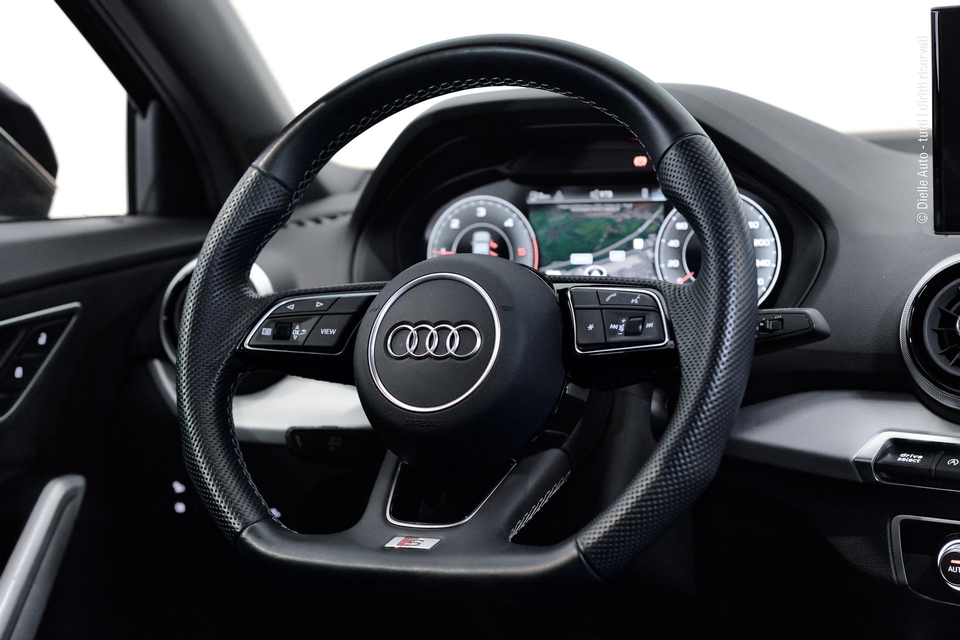 Audi Q2 35 2.0 tdi S line edition s-tronic