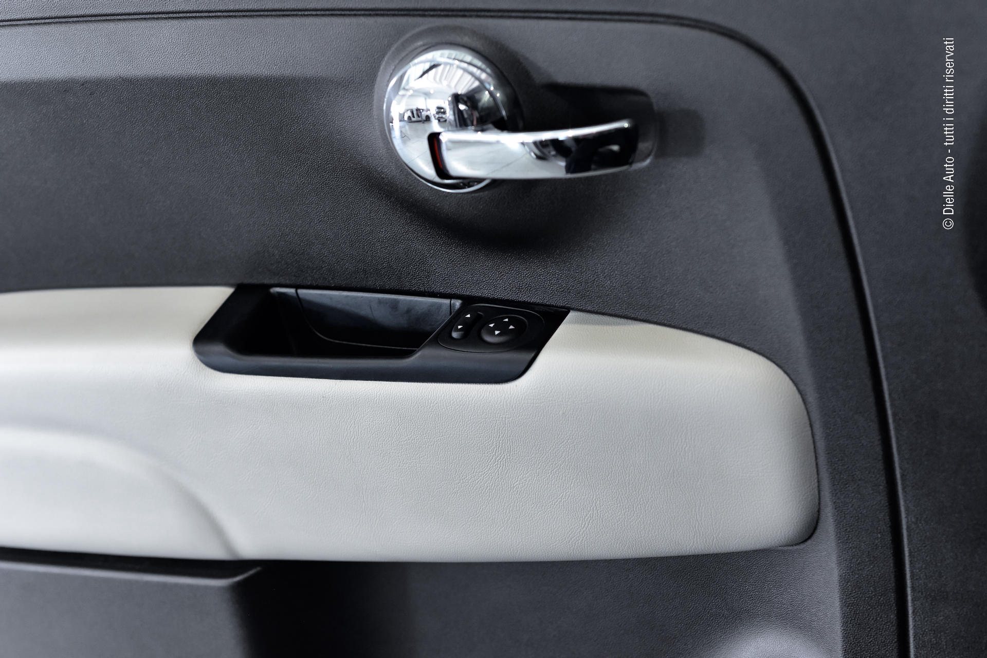 Fiat 500 1.0 hybrid Dolcevita 70cv + GPL