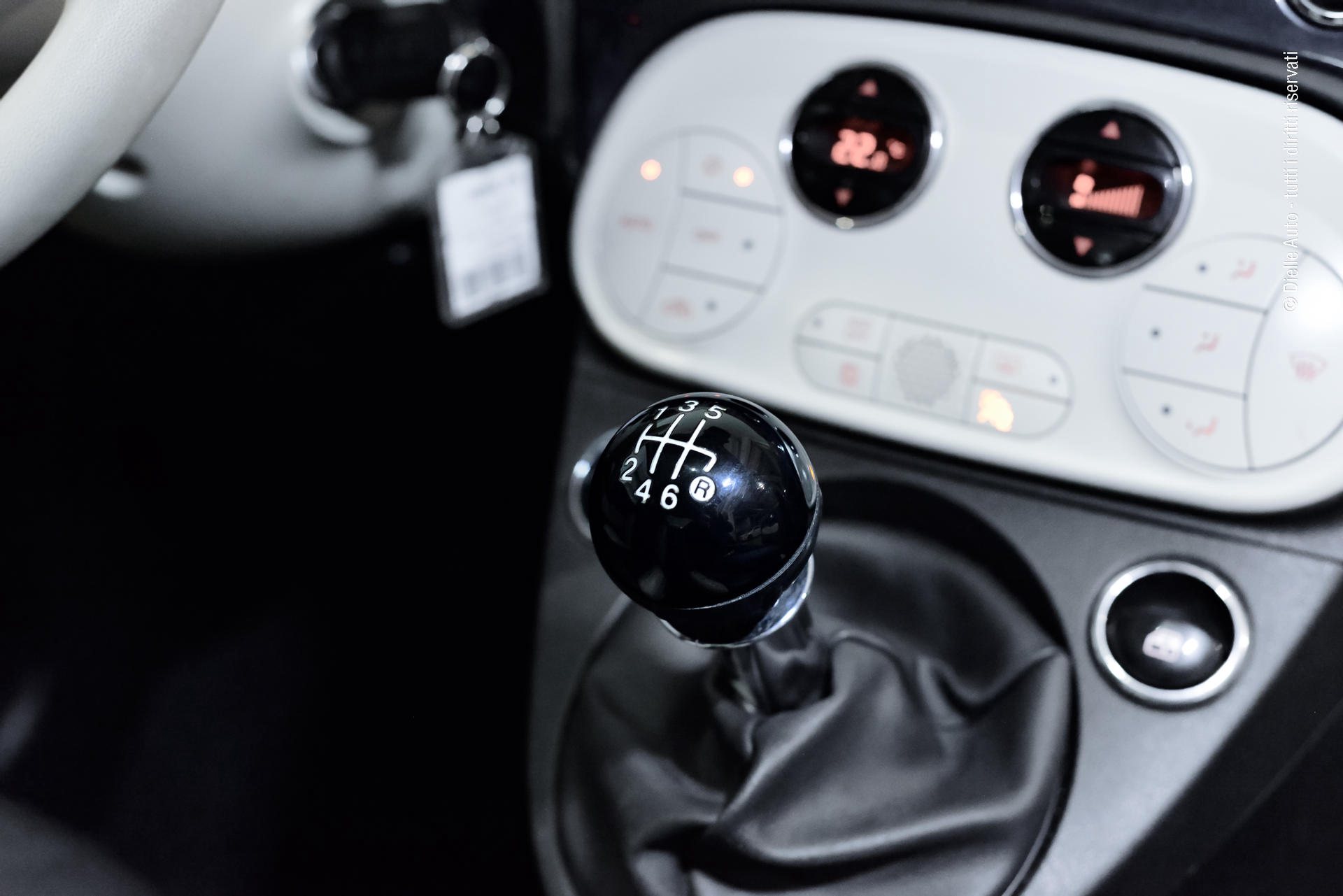 Fiat 500 1.0 hybrid Dolcevita 70cv