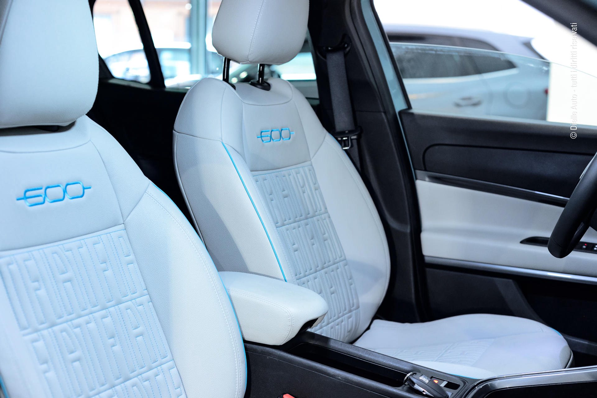 Fiat 600 1.2 hybrid La Prima 110cv auto