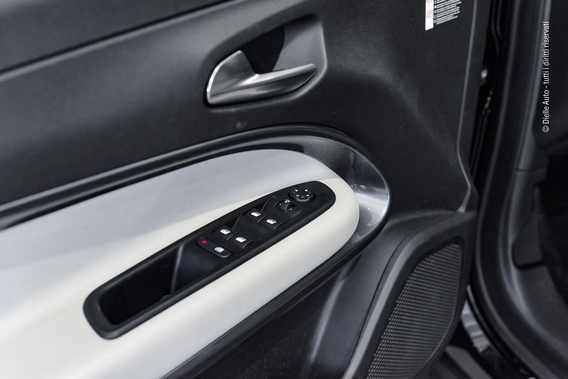 Fiat 600 1.2 hybrid La Prima 110cv auto